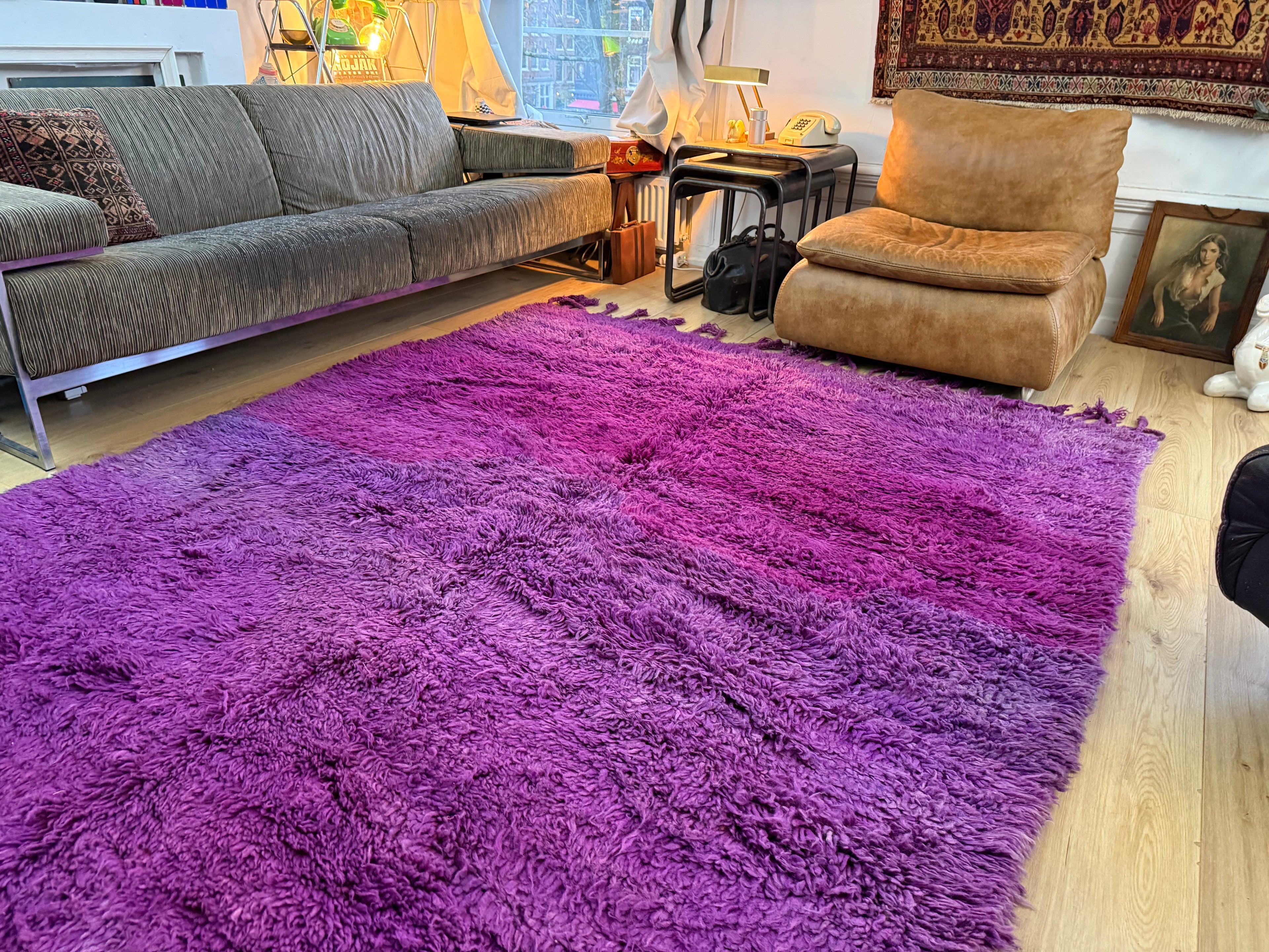 Groot paars vintage hoogpolig Berber tapijt – 320 × 197 cm