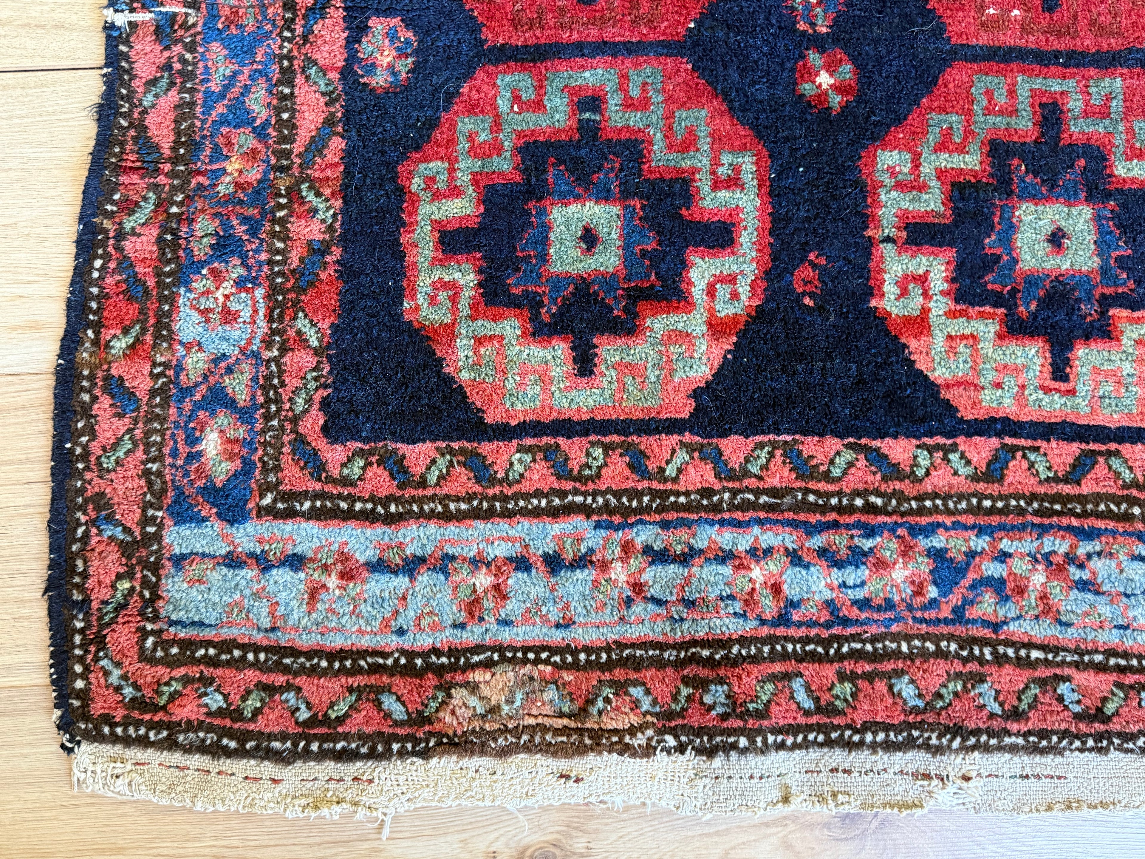 Handgeknoopt vintage tapijt – Zuid-Kaukasus (Karabagh / Kazak-stijl) – ca. 125 × 194 cm