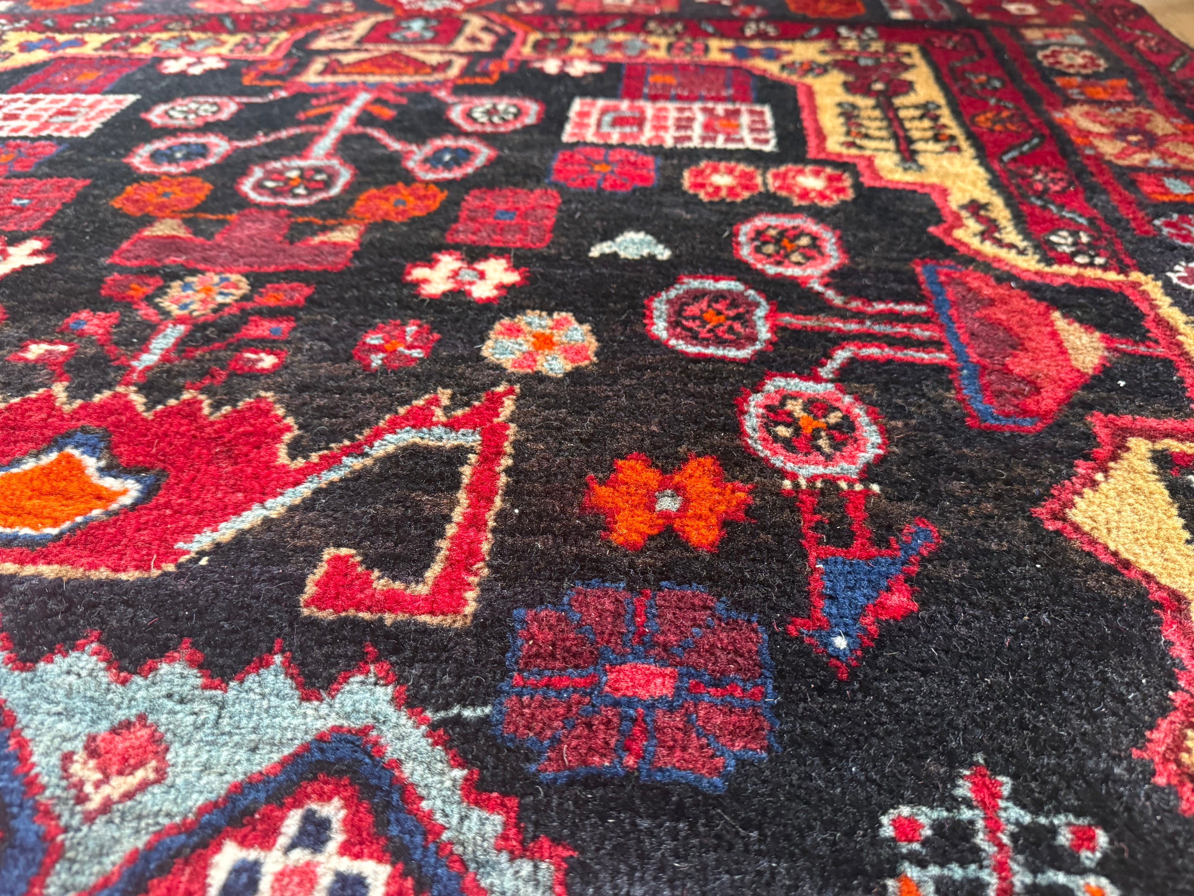 Handgeknoopt vintage tapijt – ca. 209 × 133 cm