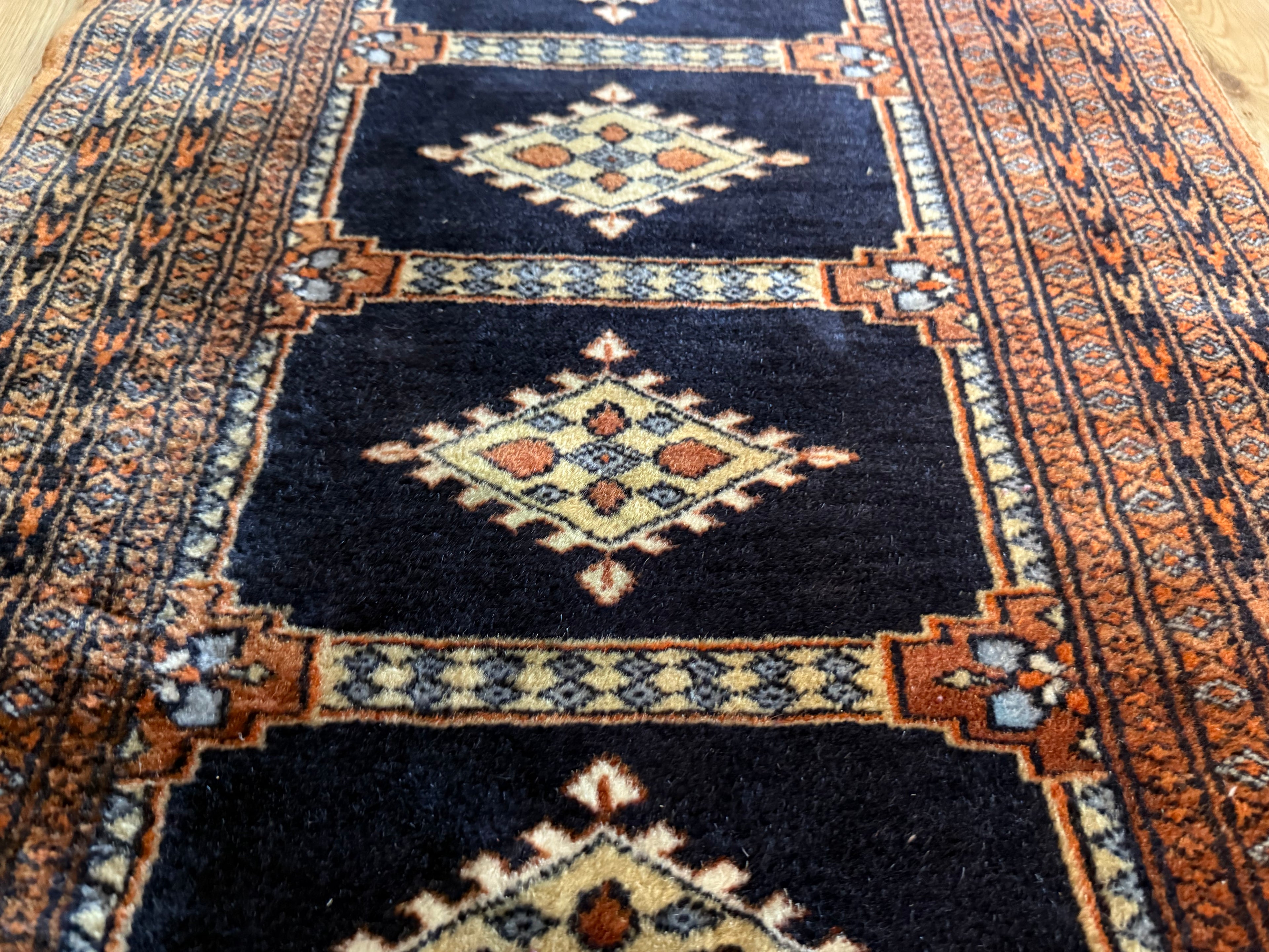 Handgeknoopte vintage loper – Baluchi stijl – ca. 280 × 75 cm