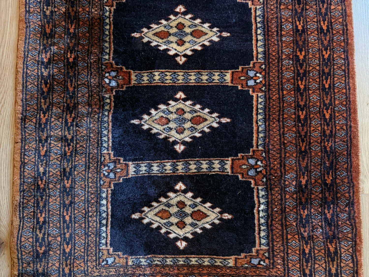 Passadeira vintage feita à mão – estilo Baluchi – aprox. 190 × 63 cm