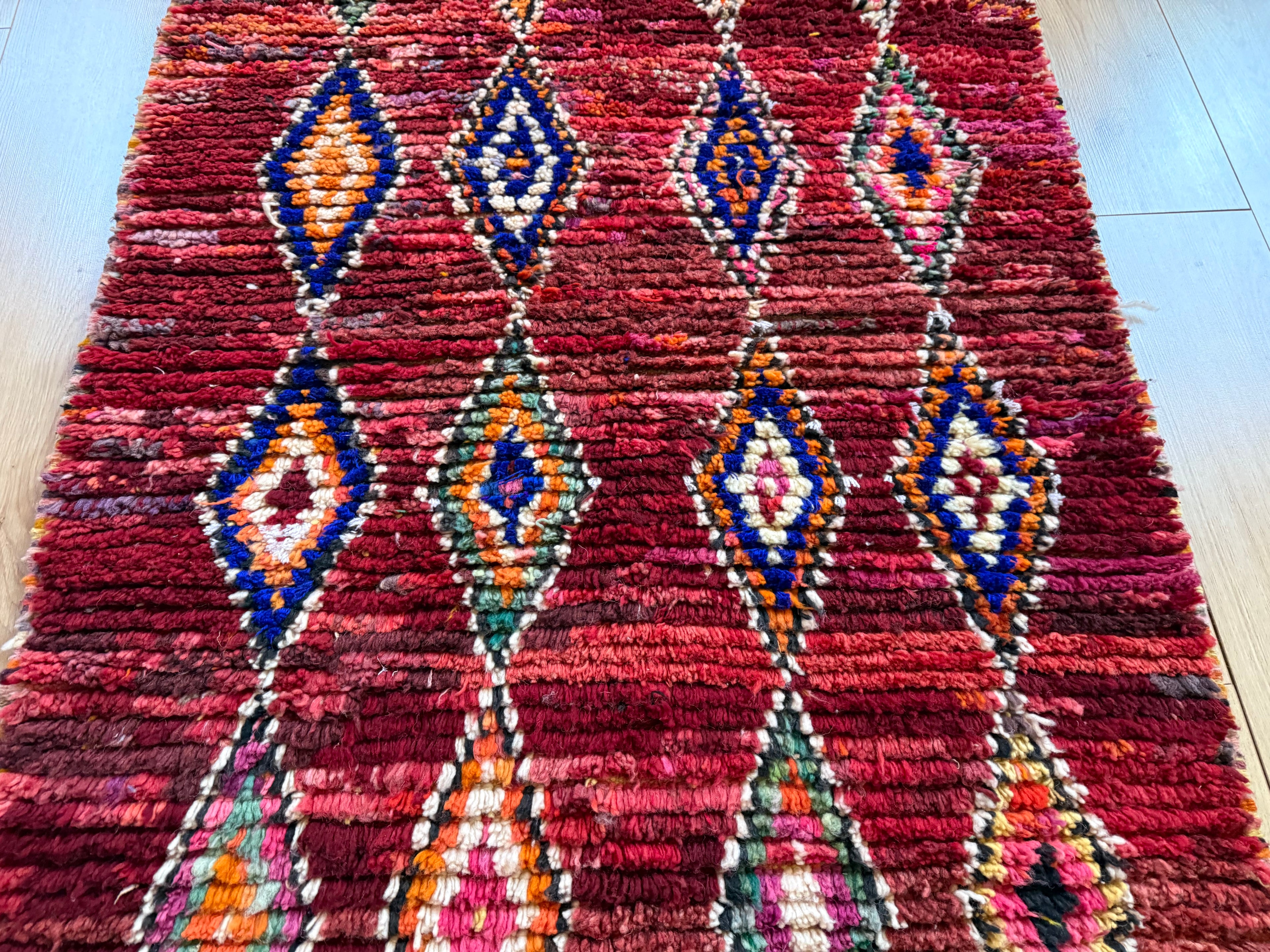 Warm vintage Berber tapijt – 154 × 102 cm
