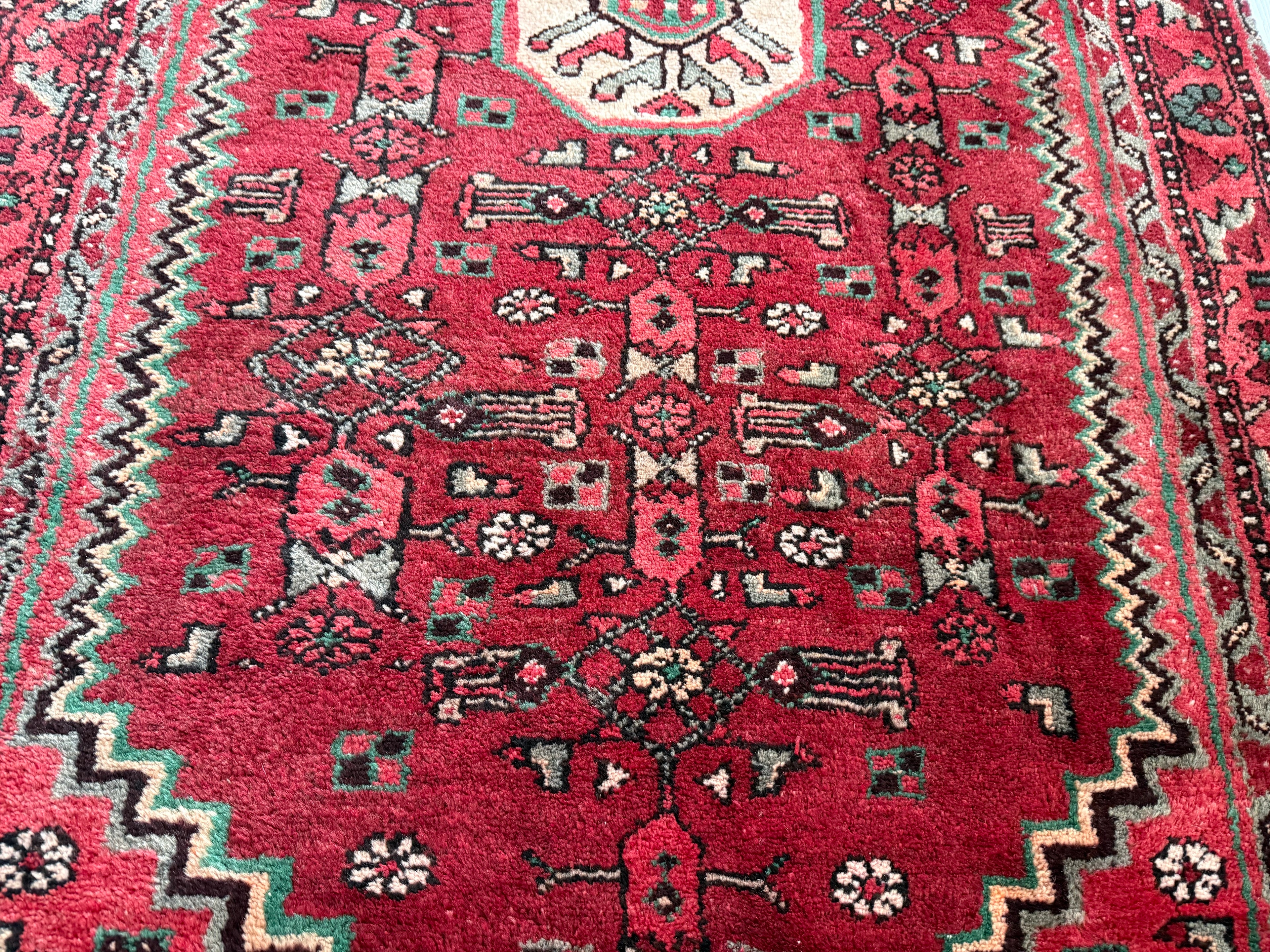 Handgeknoopt vintage tapijt – ca. 208 × 104 cm
