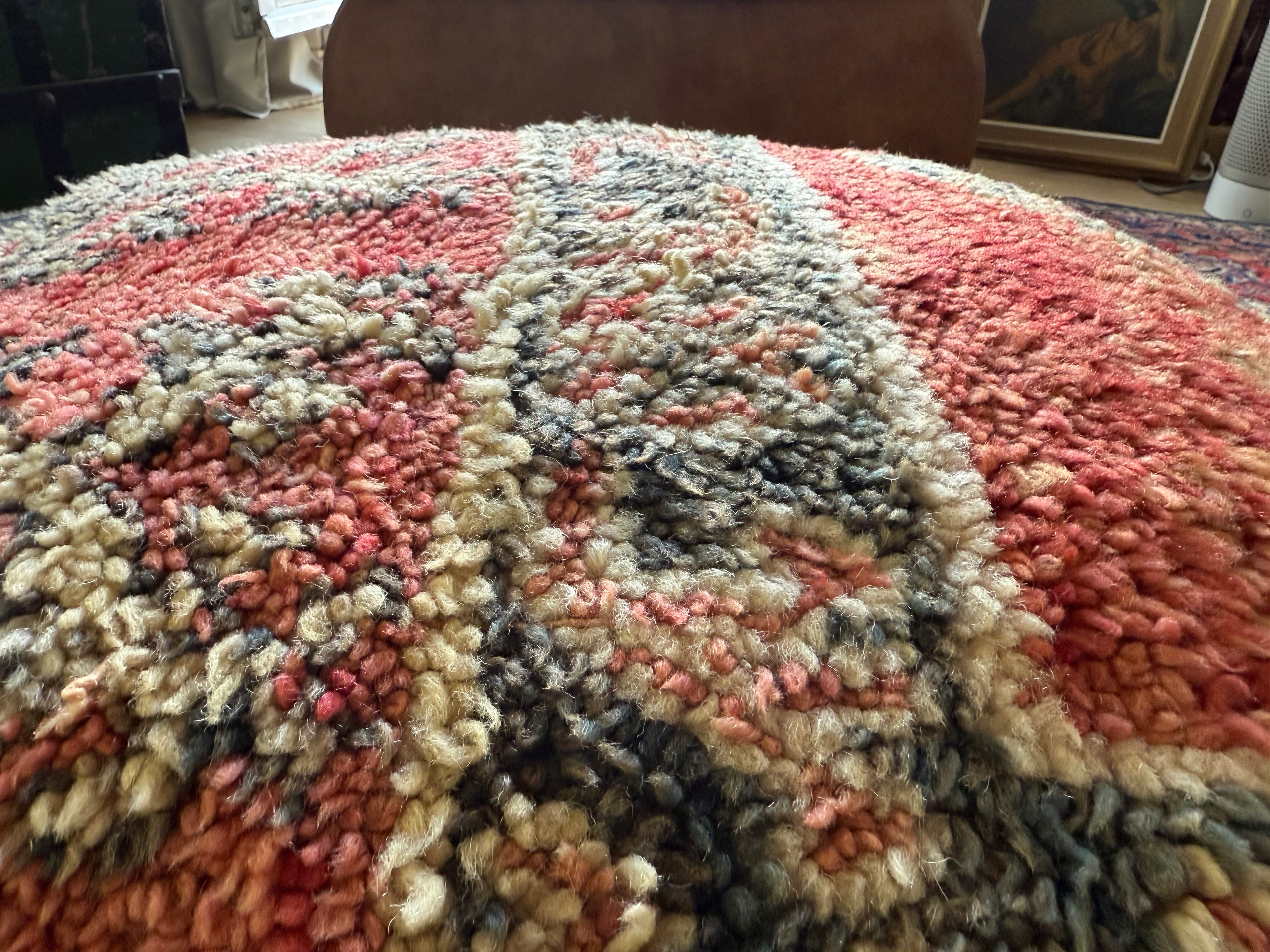 Poef van gebruikt vintage Marokkaans tapijt – handgemaakt – ca. 60 × 60 × 25 cm
