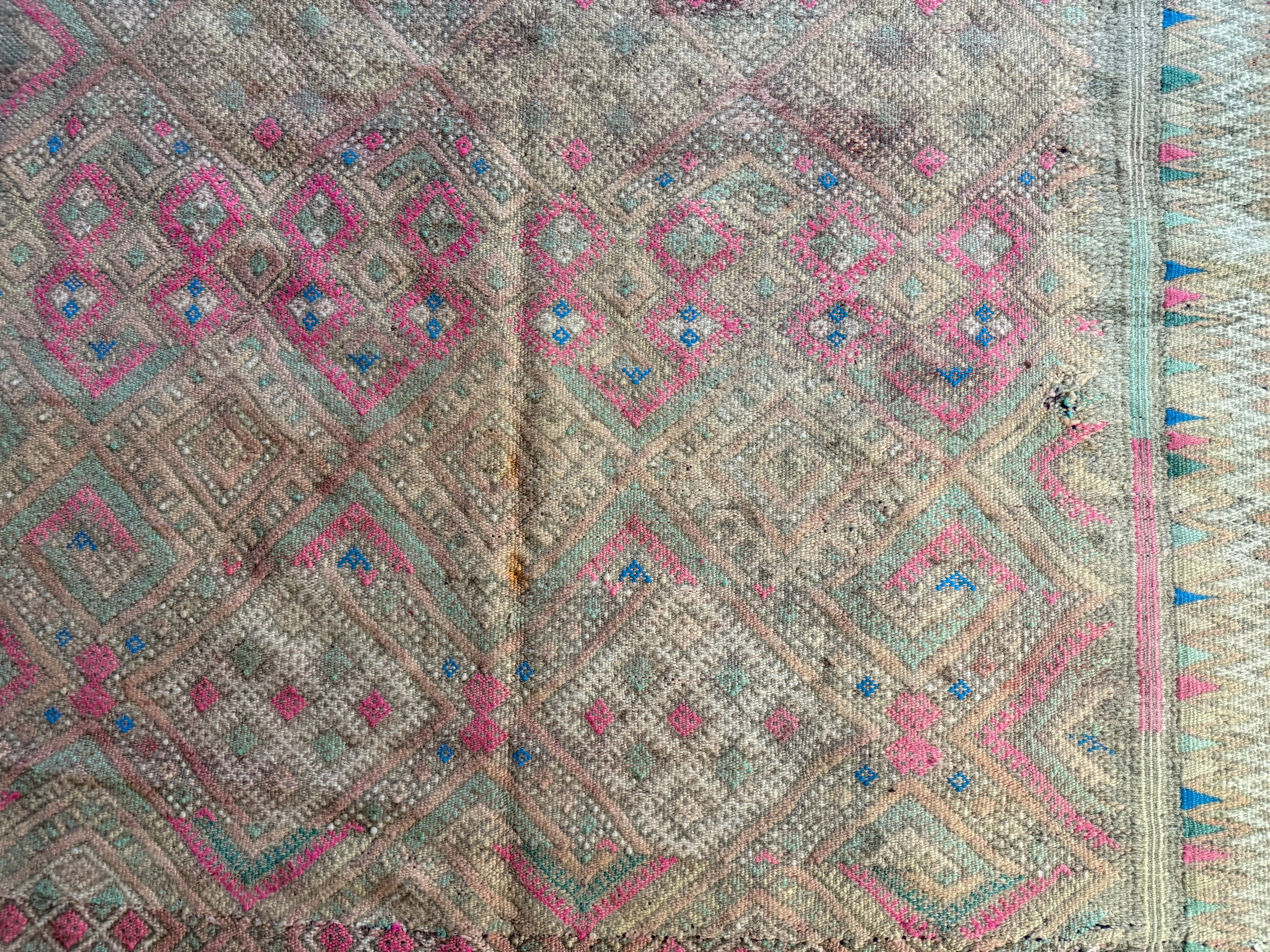 Vintage Berber tapijt in zachte pasteltinten – 362 × 180 cm