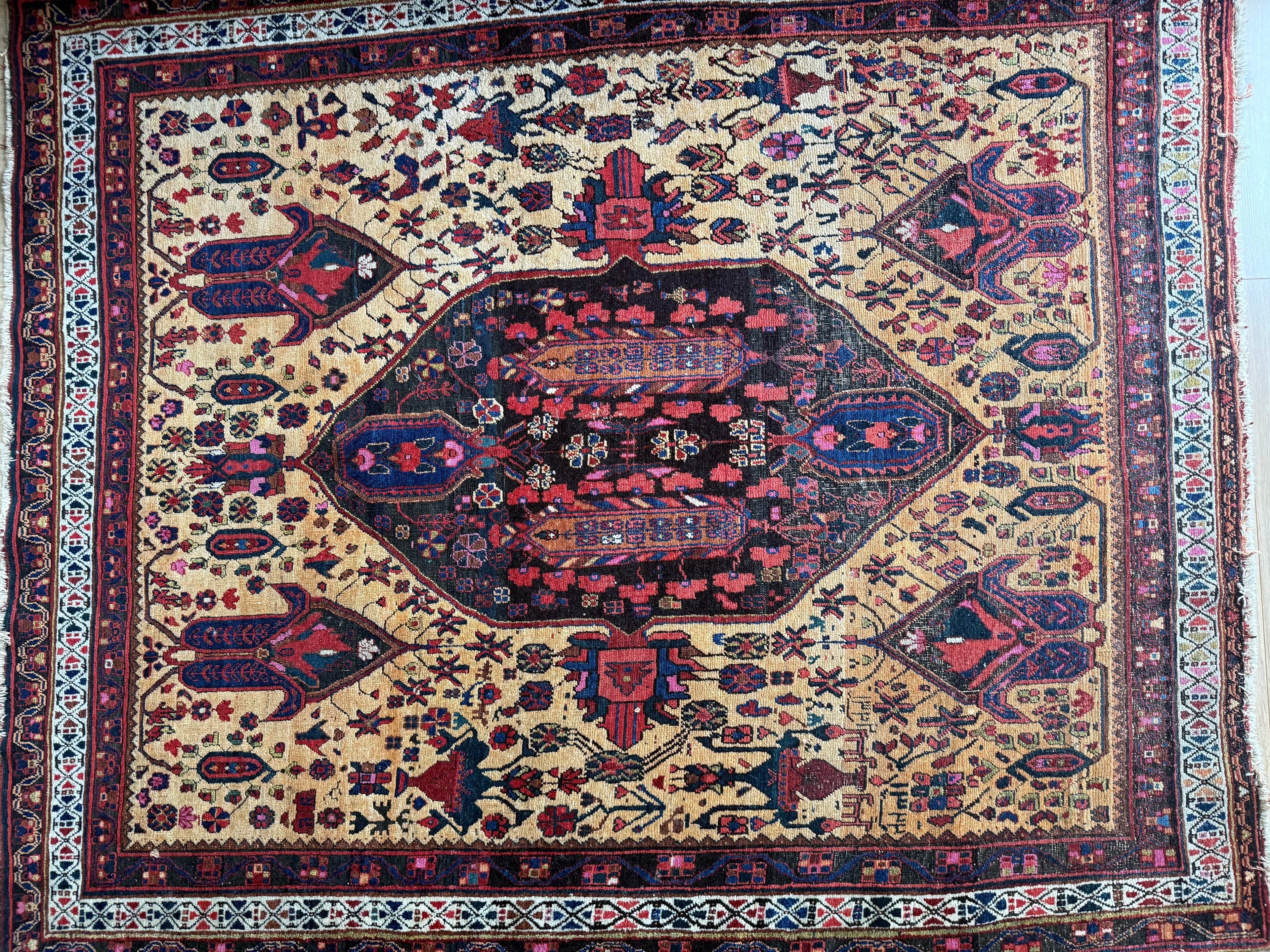 Handgeknoopt vintage tapijt Oosters Malayer stijl – ca. 137 × 163 cm