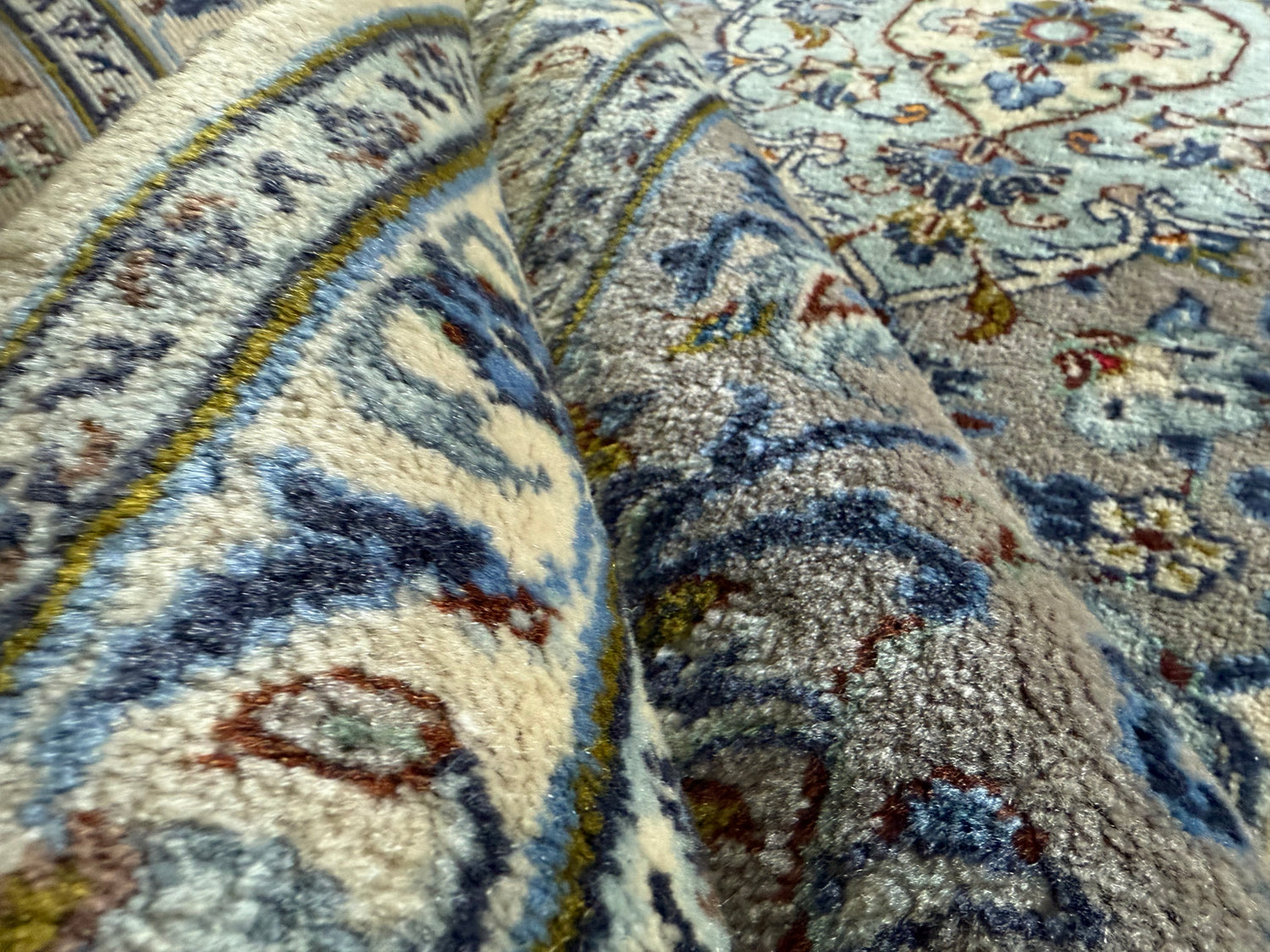 Alfombra vintage anudada a mano – Clara y elegante – aprox. 365 × 245 cm