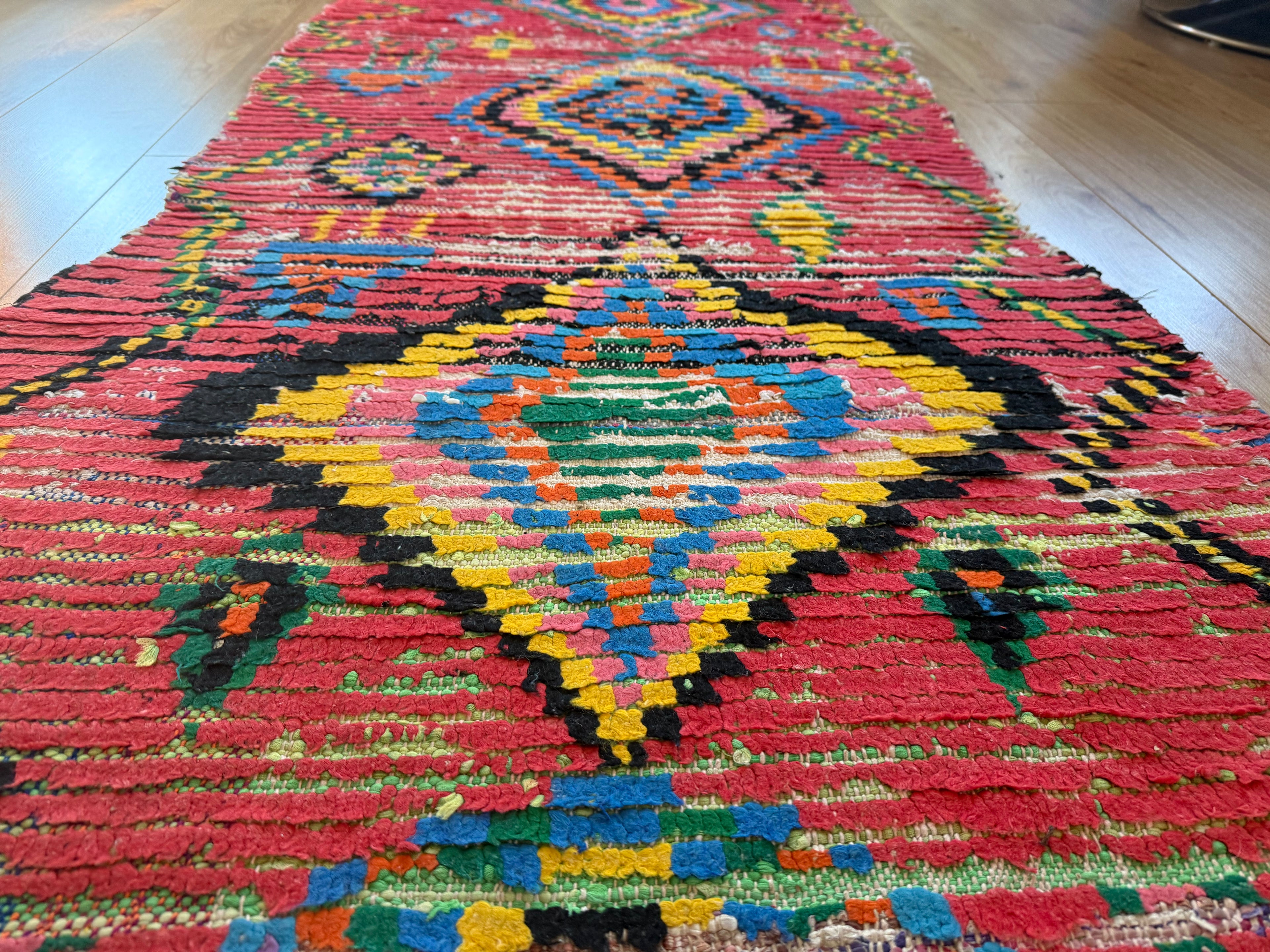 Handgeweven vintage loper met levend ritme 334 × ca. 92 cm (organisch variërend)