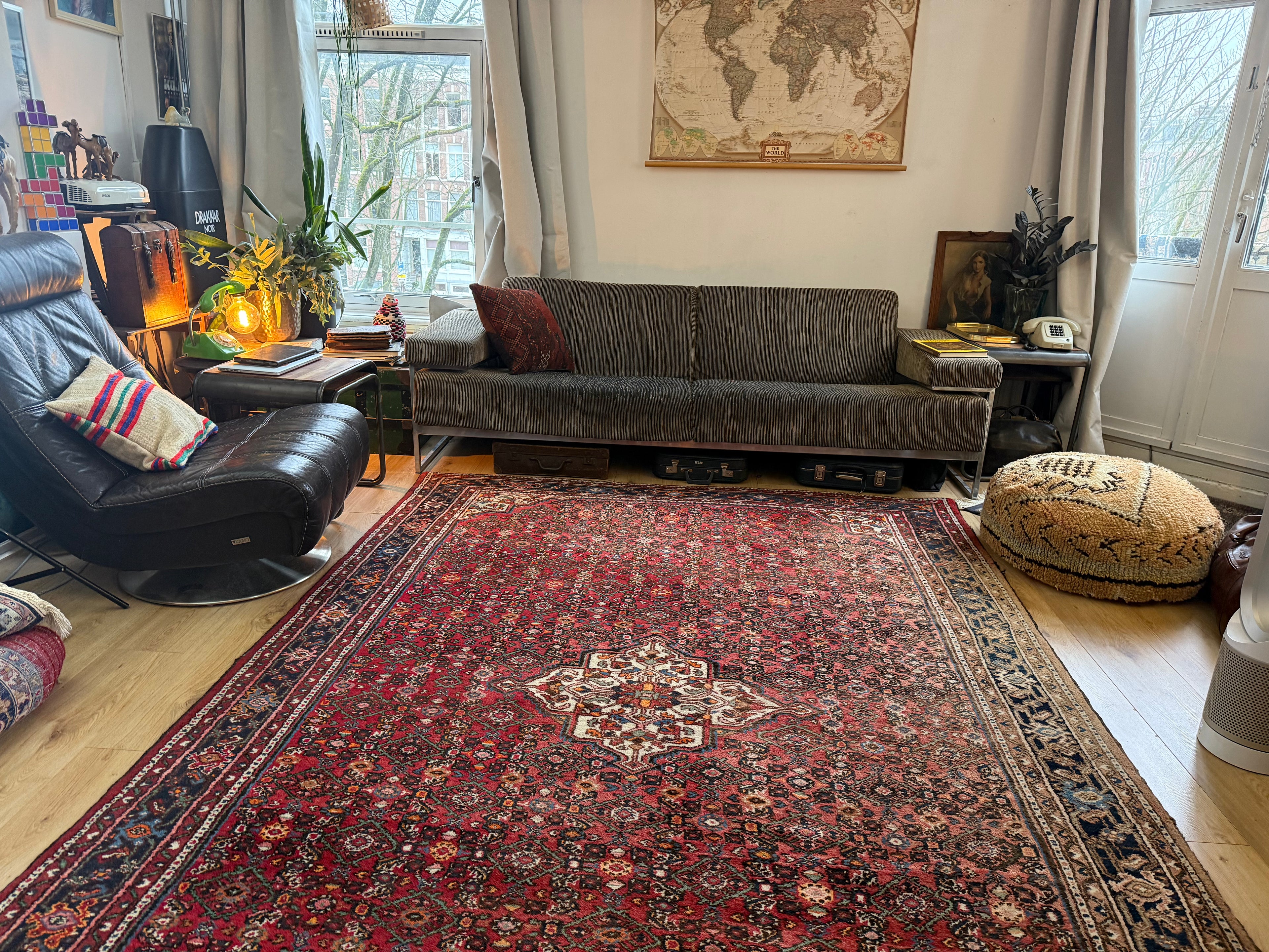 Hand-knotted vintage rug – Sun-kissed patina approx. 306 × 207 cm