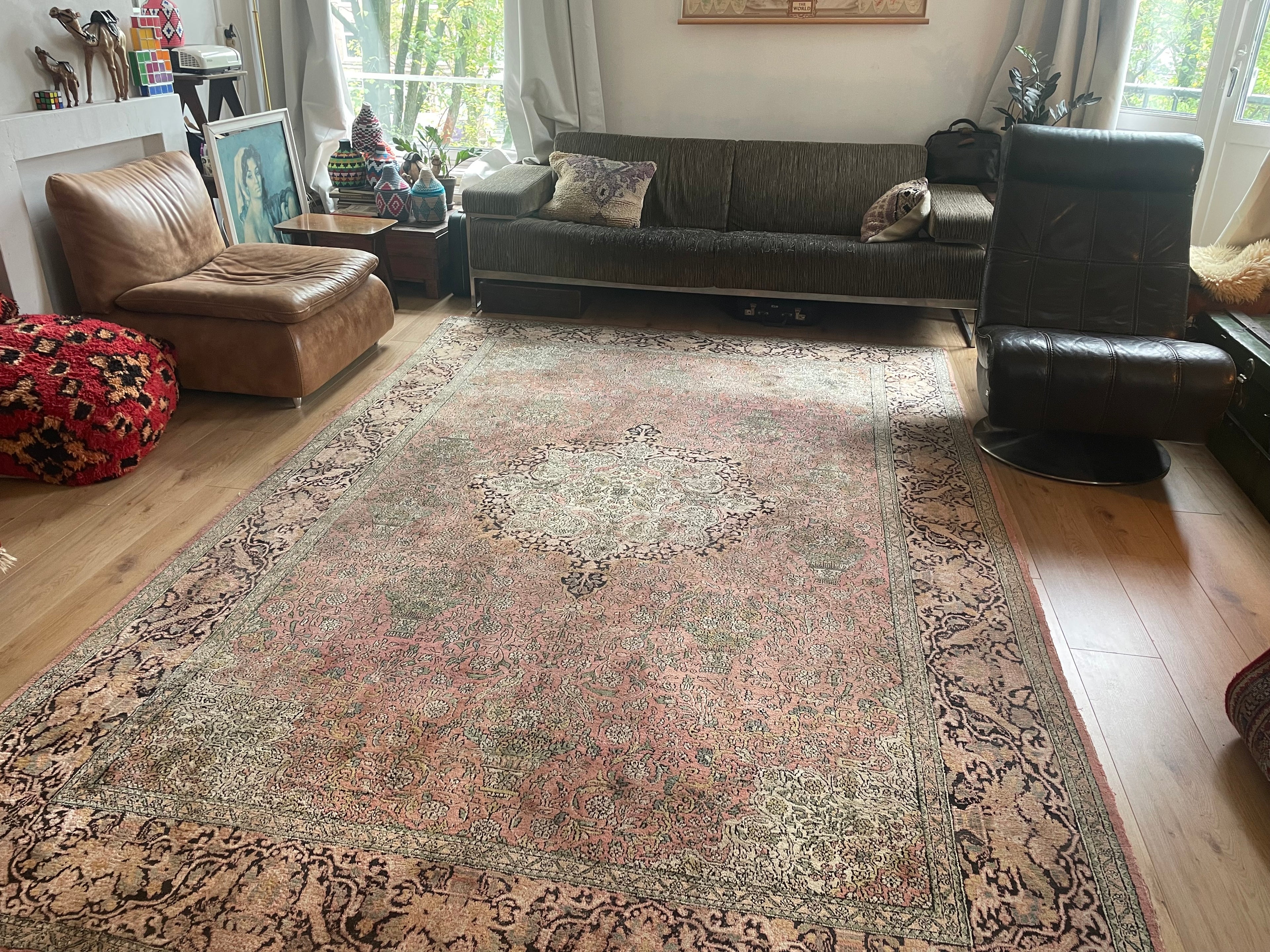 Hand-knotted vintage Kashmir carpet – approx. 325 × 216 cm