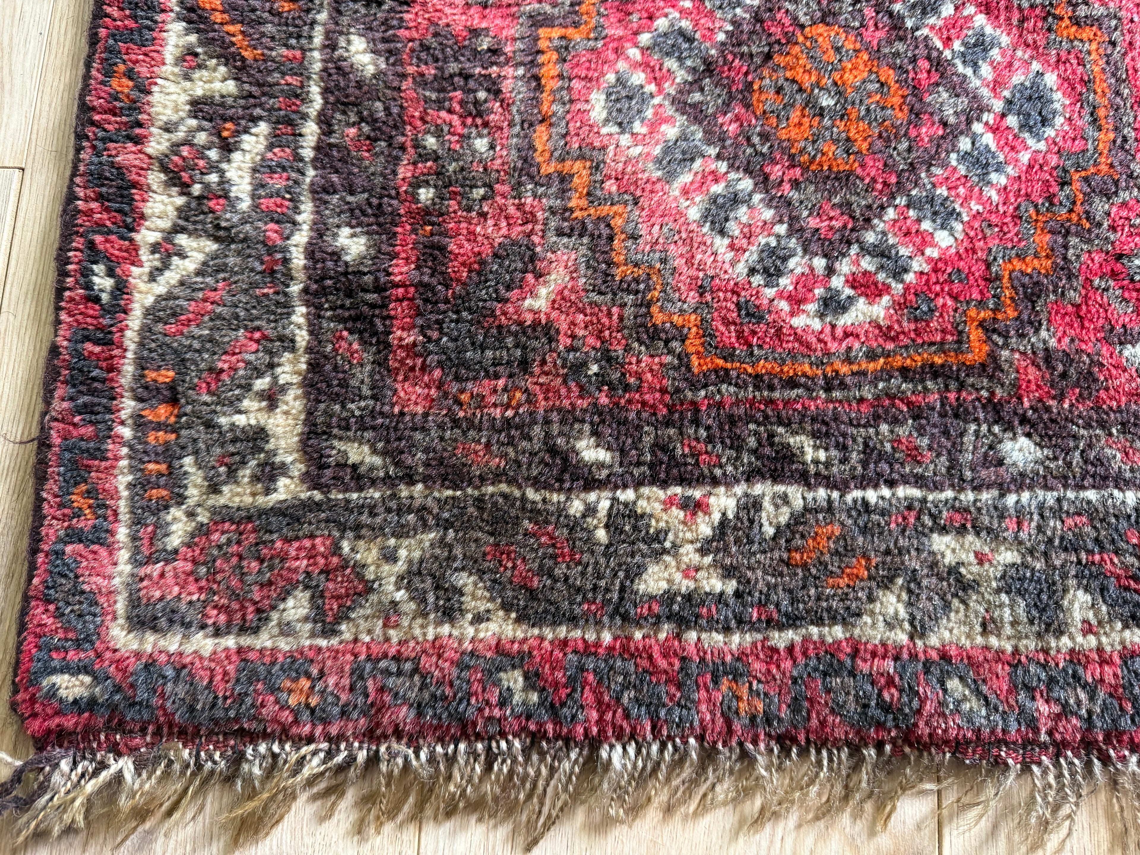 Handgeknoopt vintage Oosters tapijt – ca. 164 × 114 cm