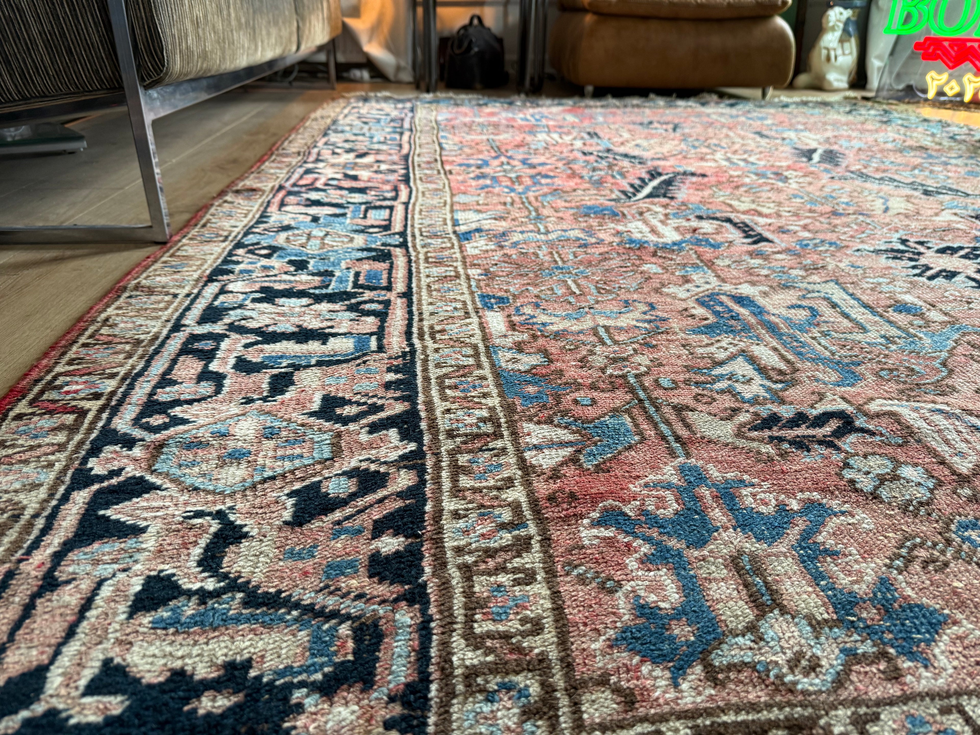 Vintage handgeknoopt tapijt in Heriz-stijl – ca. 290 × 212 cm gemaakt ca. 1940-1950