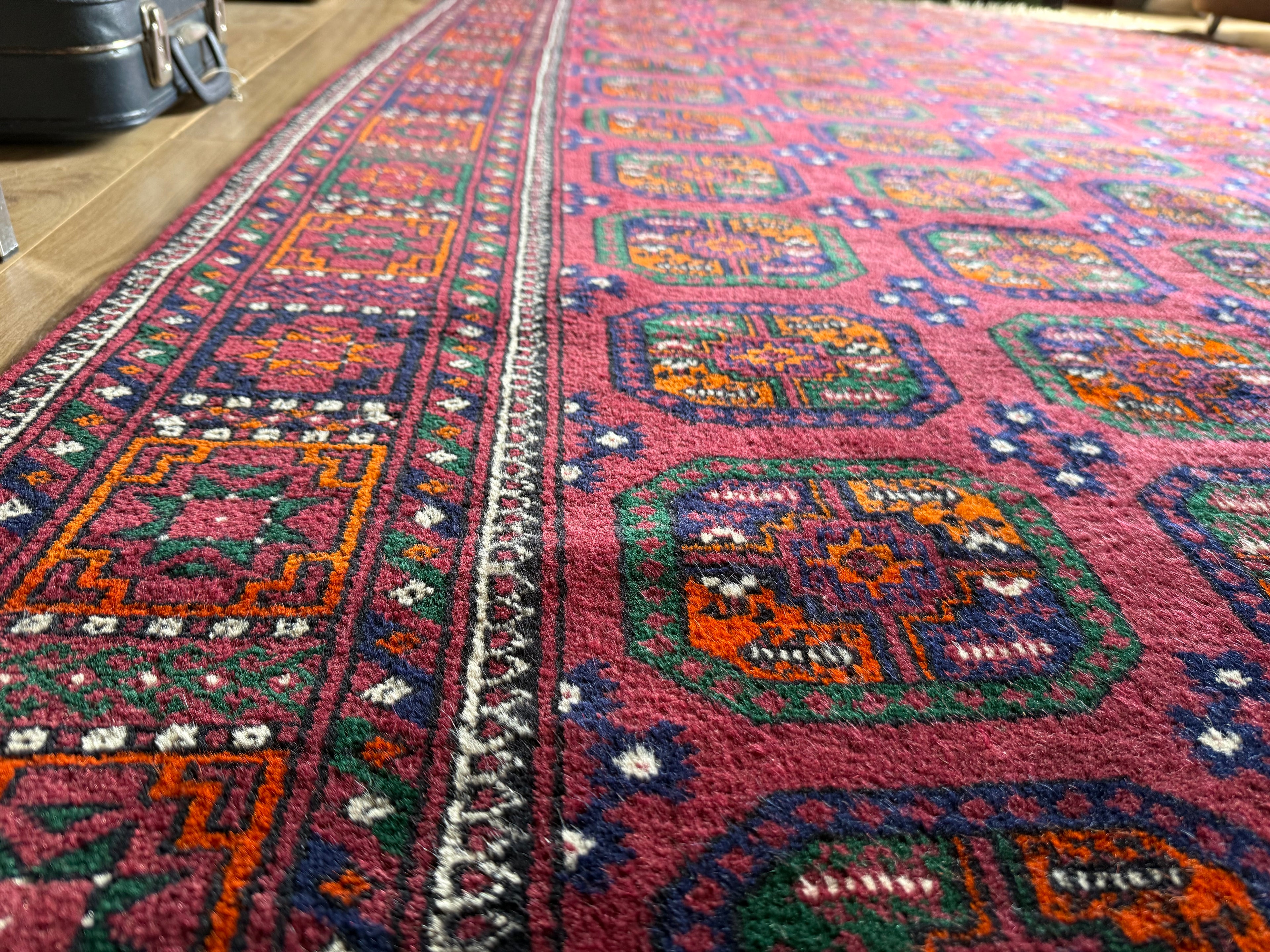GEREINIGD Handgeknoopt Pakistaans Bochara tapijt 285×183 cm