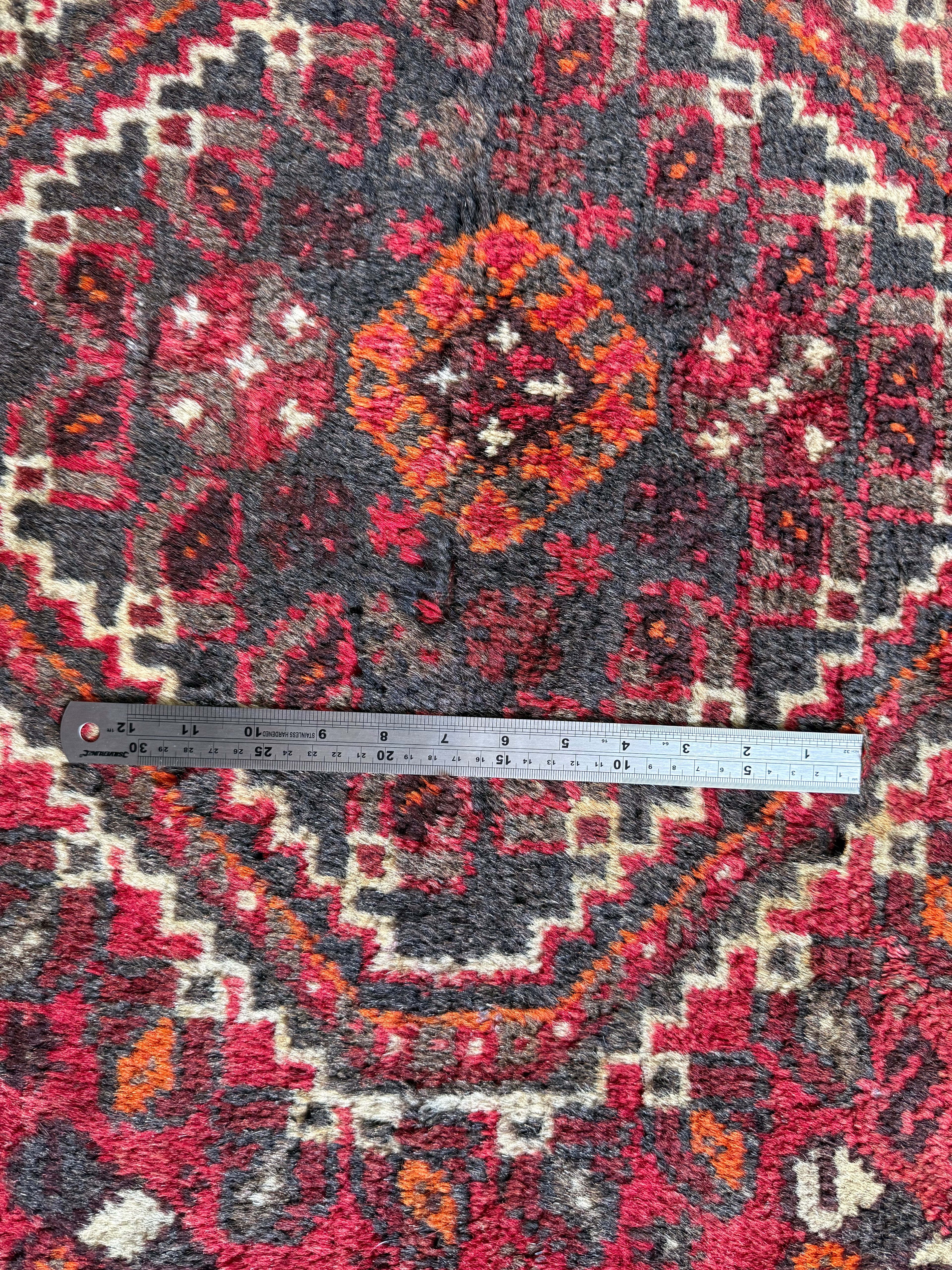 Handgeknoopt vintage Oosters tapijt – ca. 164 × 114 cm