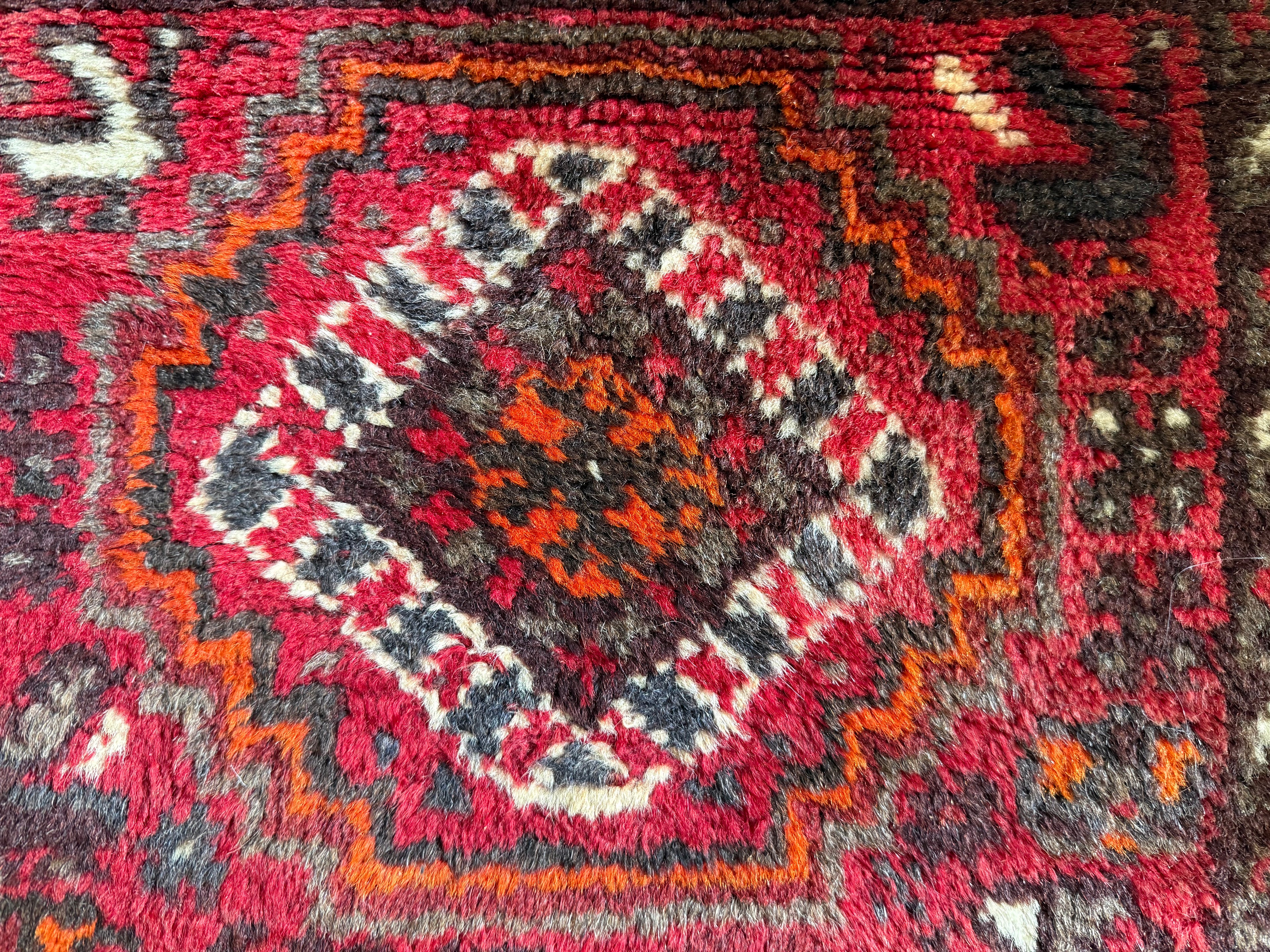 Handgeknoopt vintage Oosters tapijt – ca. 164 × 114 cm