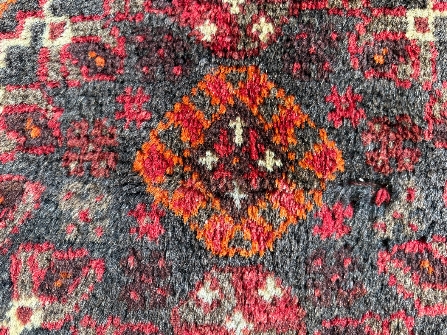 Handgeknoteter Vintage Orientalischer Teppich – ca. 164 × 114 cm