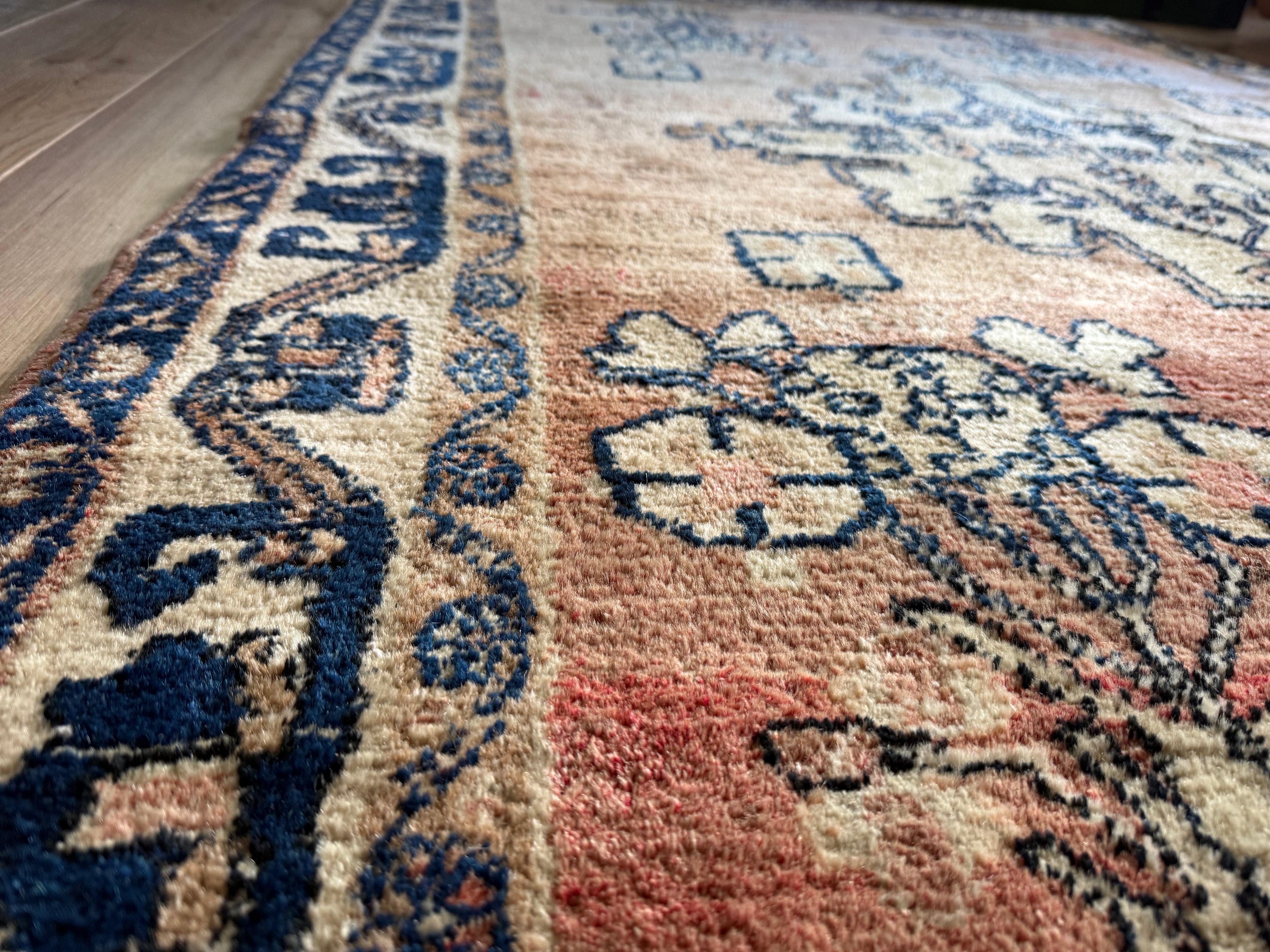 Handgeknoopt vintage tapijt – ca. 221 × 144 cm