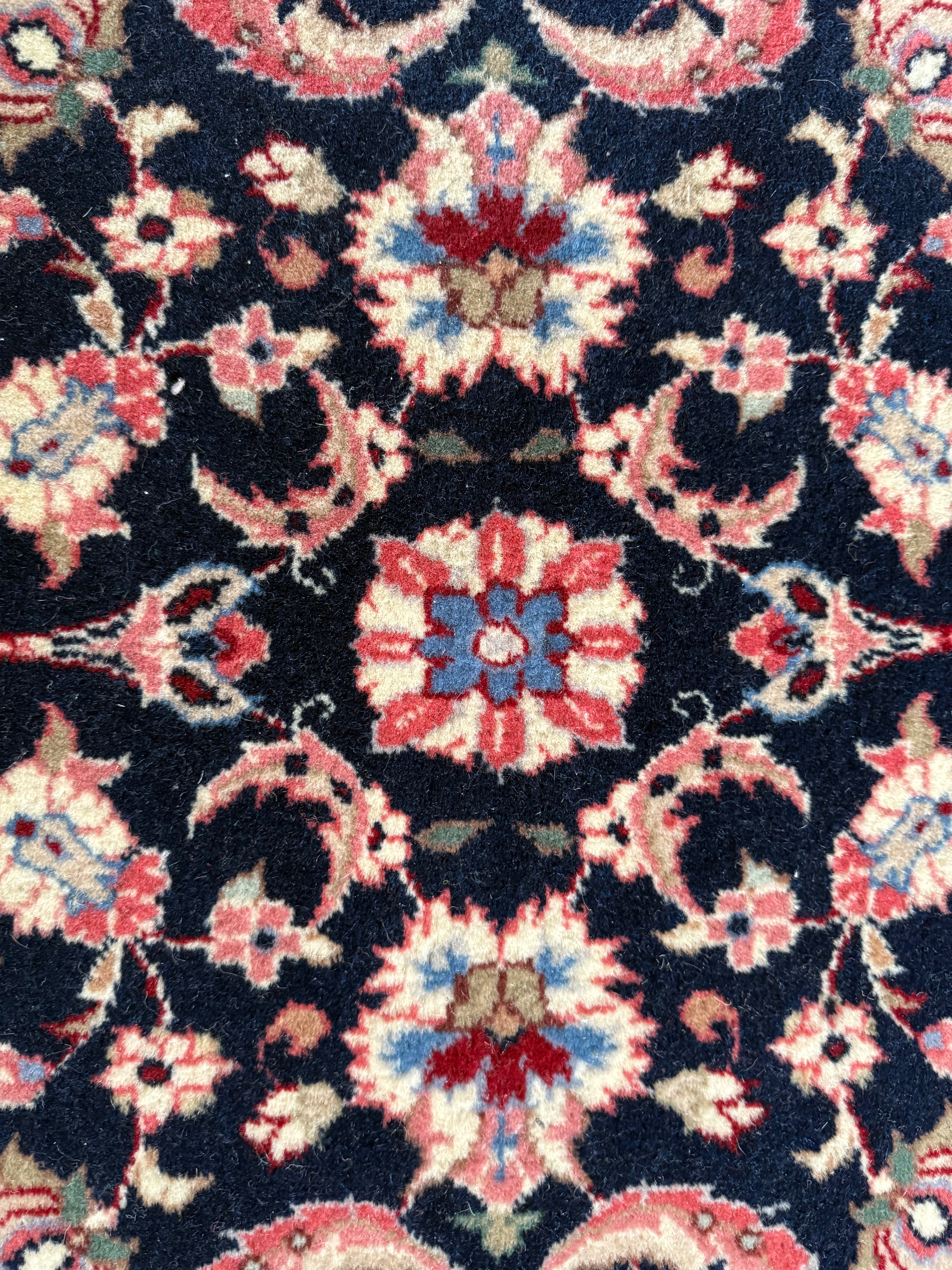 Handgeknoopte vintage loper – ca. 360 × 90 cm