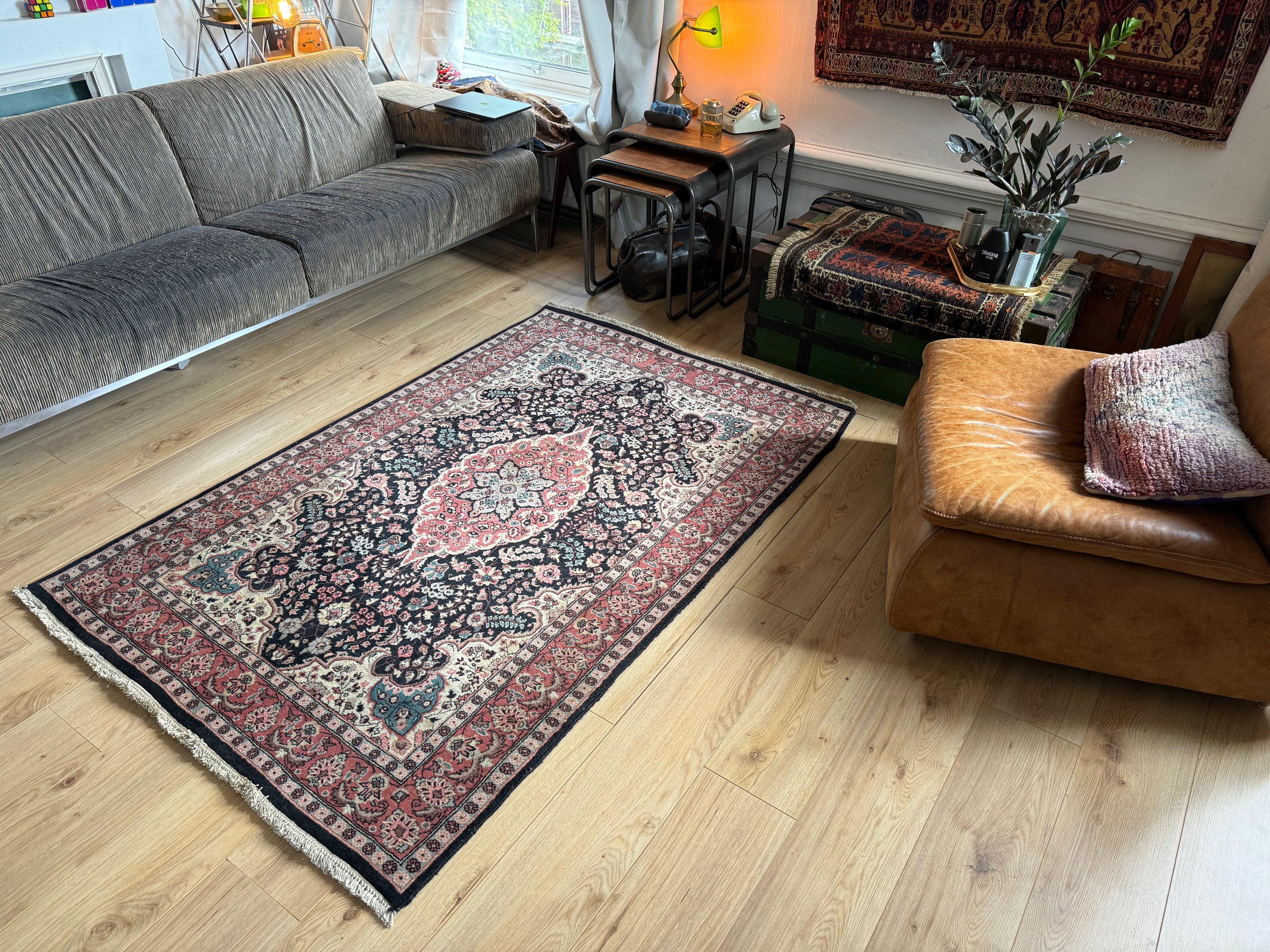 Handgeknoopt vintage tapijt – ca. 193 × 126 cm