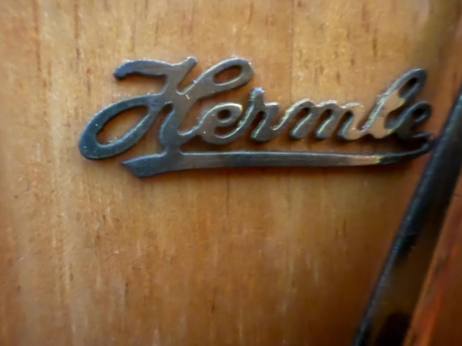 German pendulum clock from the middle of the century by Hermle – mechanical 8-day wooden clock, circa 1950