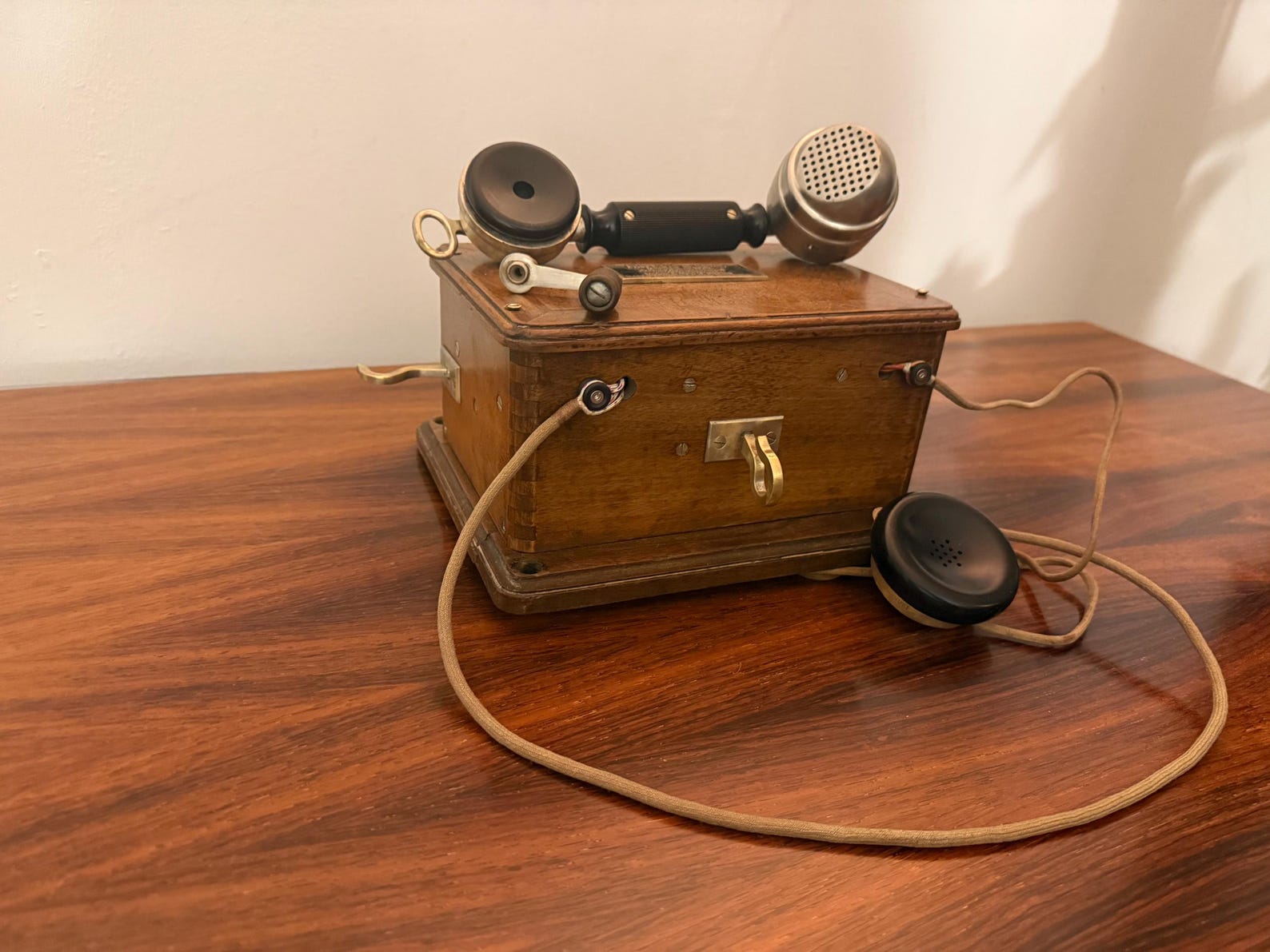 Antique French military wall telephone (circa 1911-1920) – government issue, Saint-Étienne
