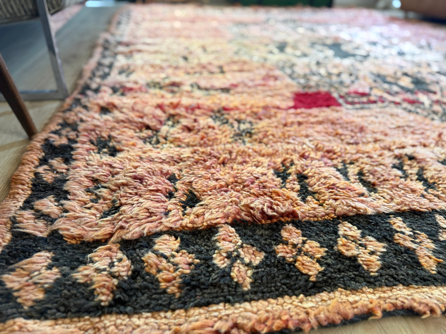 Vintage Moroccan Berber Rug in Salmon Pink Wool – 275 × 210 cm