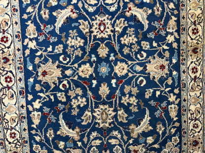 Tapete vintage feito à mão em estilo Nain – 208 × 117 cm
