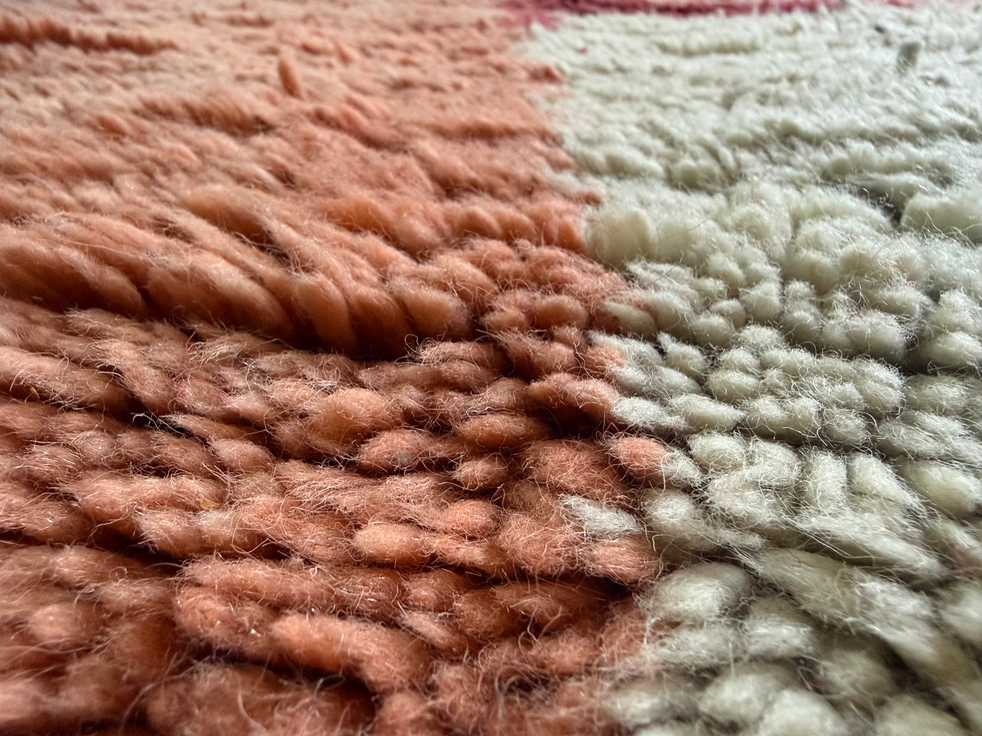 Vintage hand-knotted Moroccan rug – 291 × 203 cm