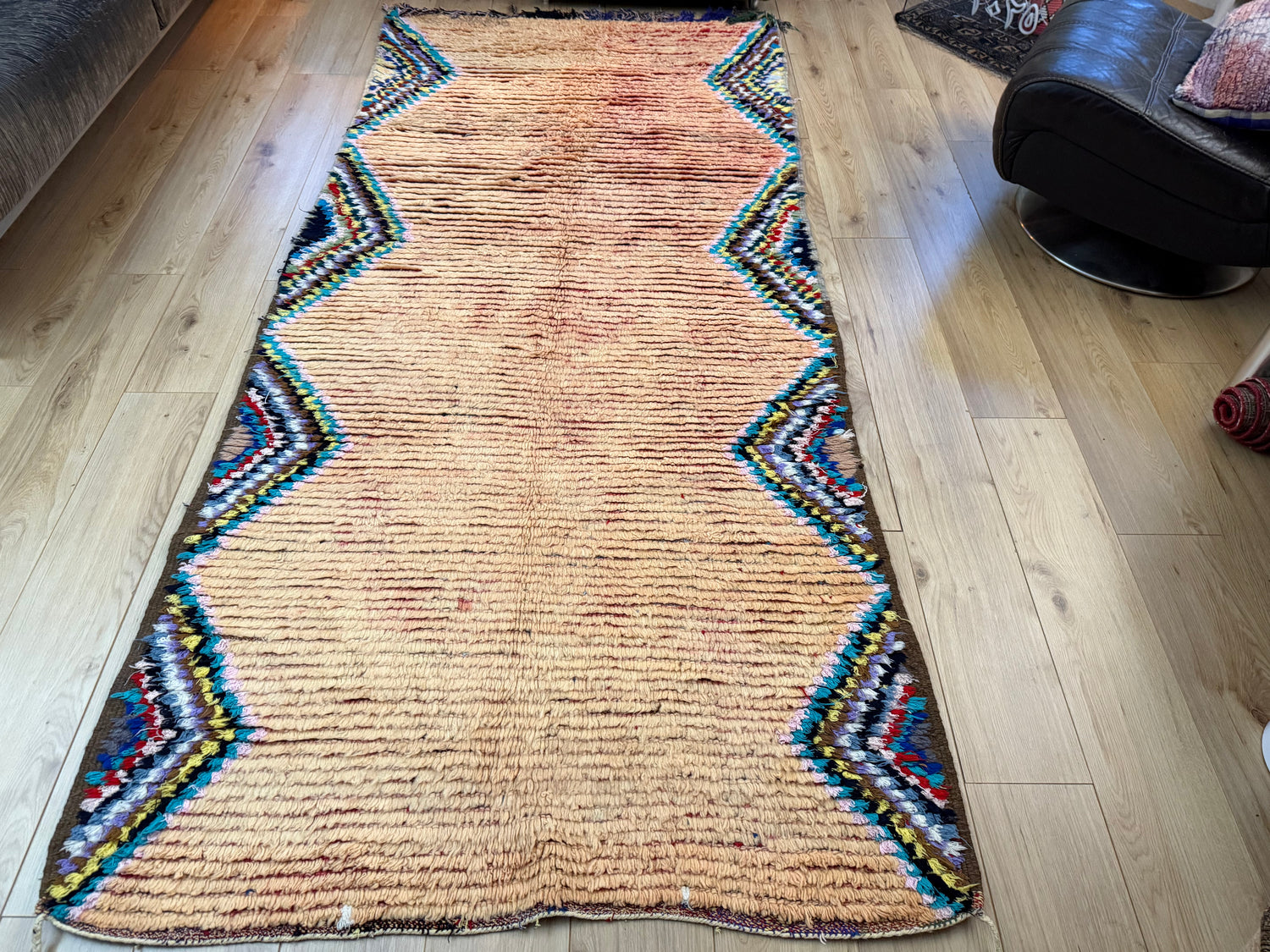 Vintage handgeknoopt Marokkaans tapijt – 370 × 204 cm