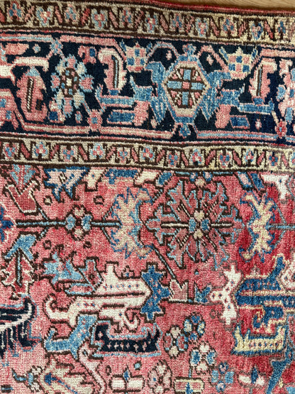 Vintage handgeknoopt tapijt in Heriz-stijl – ca. 290 × 212 cm gemaakt ca. 1940-1950