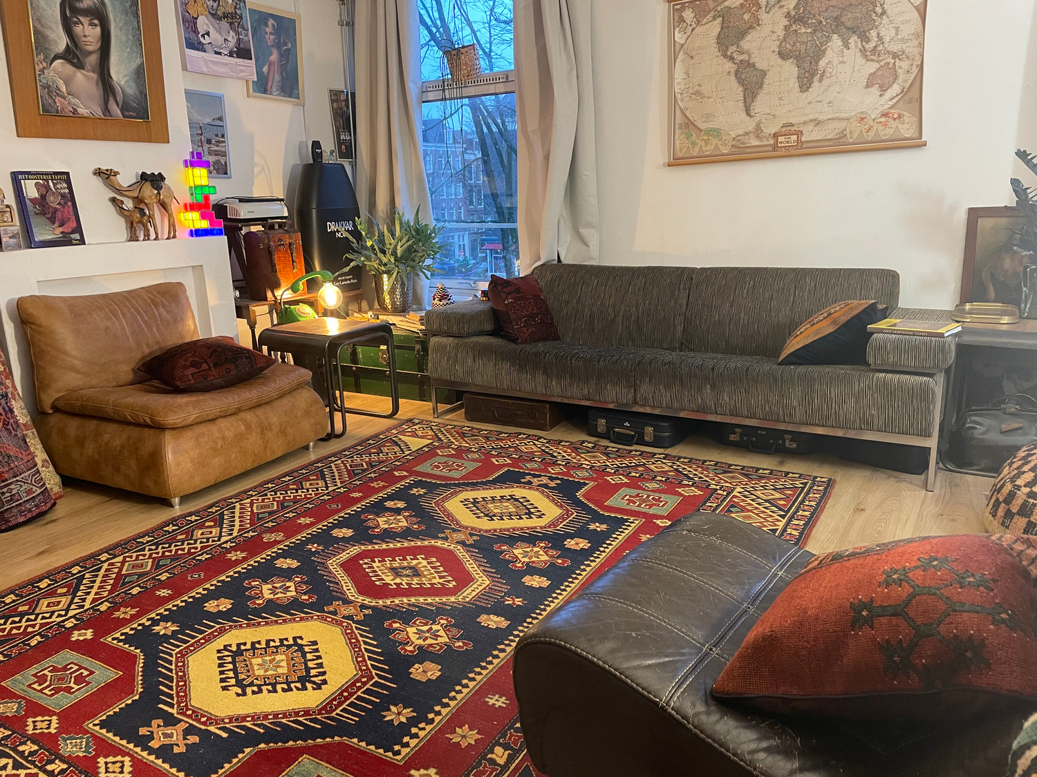 Handgeknoopt Kazak-stijl tapijt – ca. 255 × 200 cm