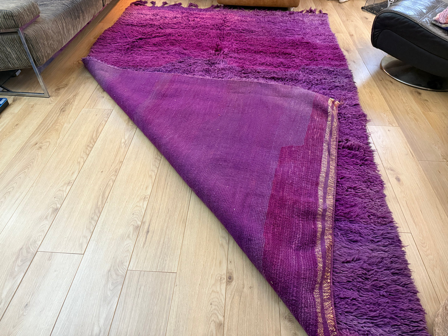 Groot paars vintage hoogpolig Berber tapijt – 320 × 197 cm