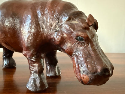 Vintage Leather Hippopotamus – Understated Elegance with Character
