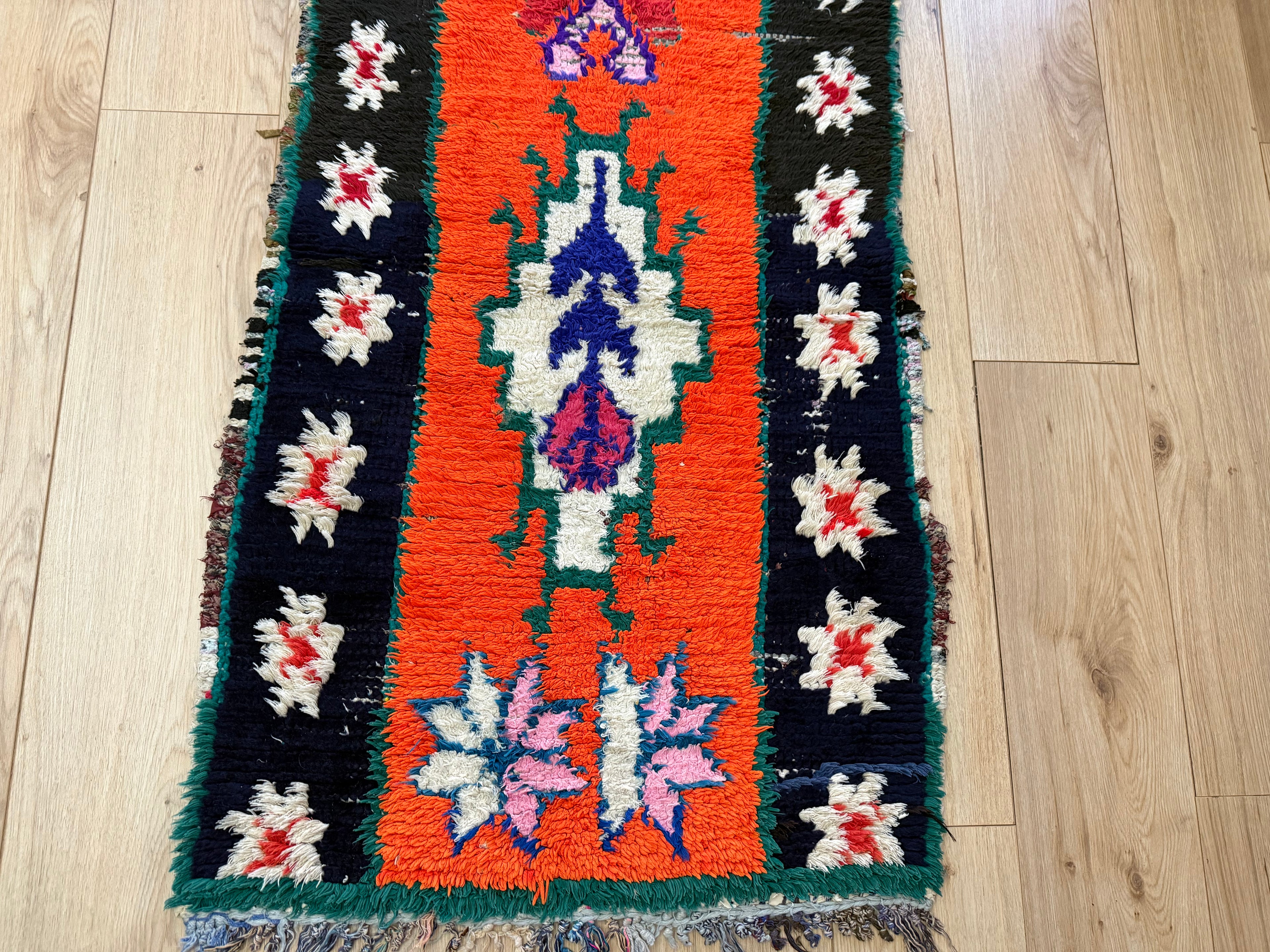Authentiek handgeknoopt tapijt – kleurrijke boho stijl – ca. 274 × 75 cm