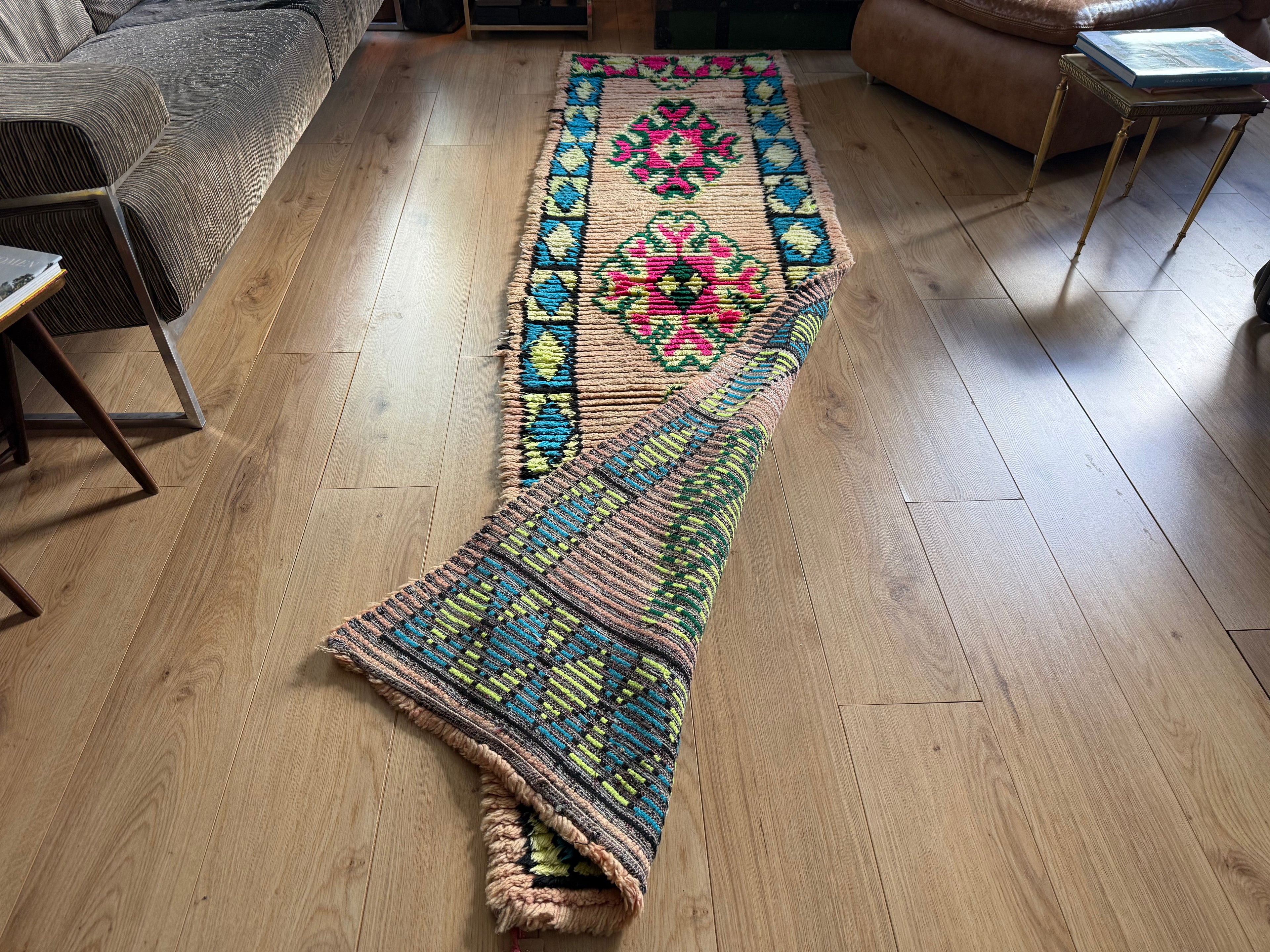 Vintage Moroccan Runner in Pink and Turquoise – 280 × 78 cm