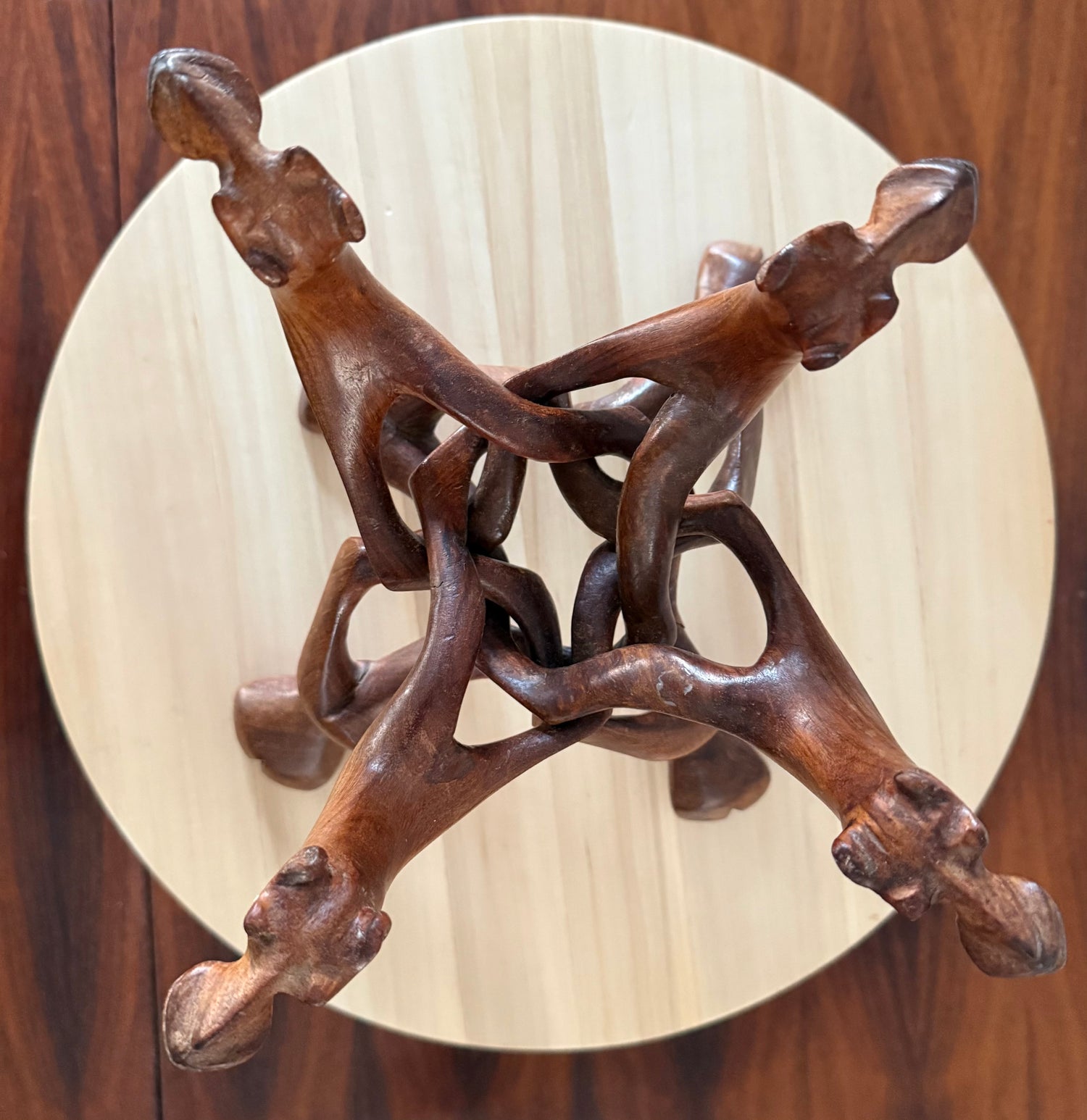 Unity Sculpture – Four Interwoven Camels