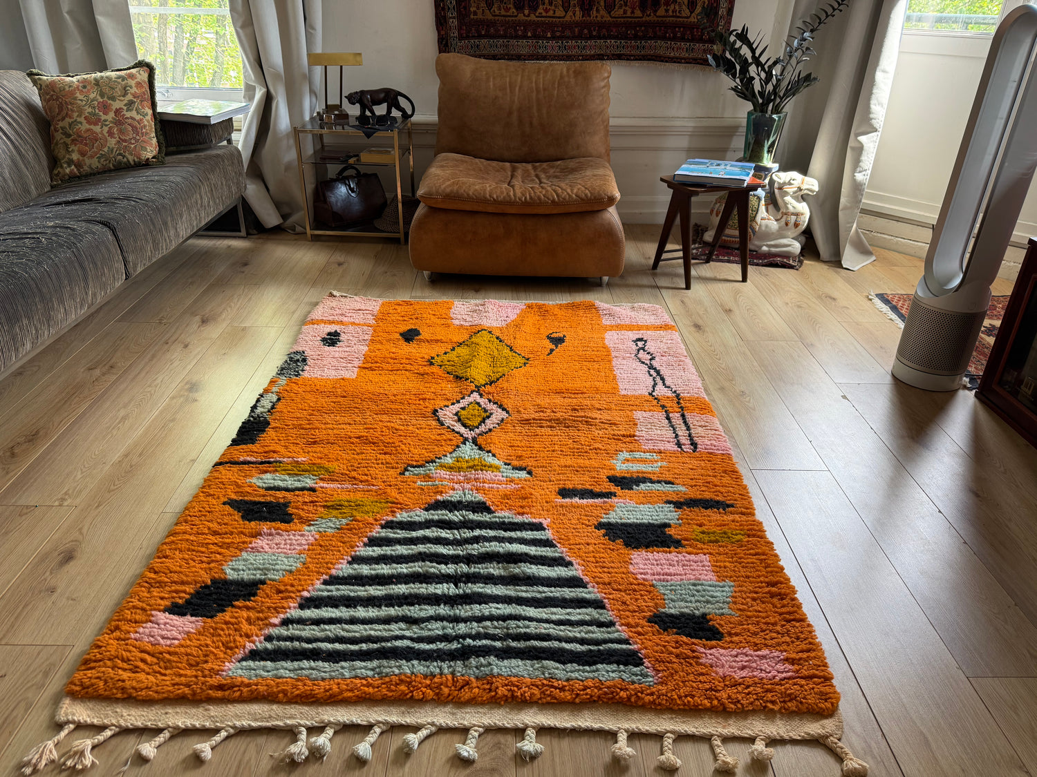 Modern Moroccan rug – abstract orange – 184 × 128 cm