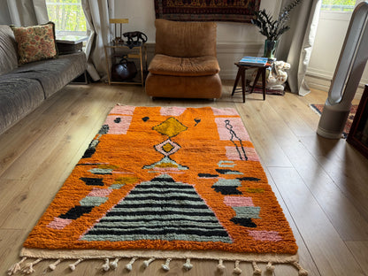 Modern Moroccan rug – abstract orange – 184 × 128 cm