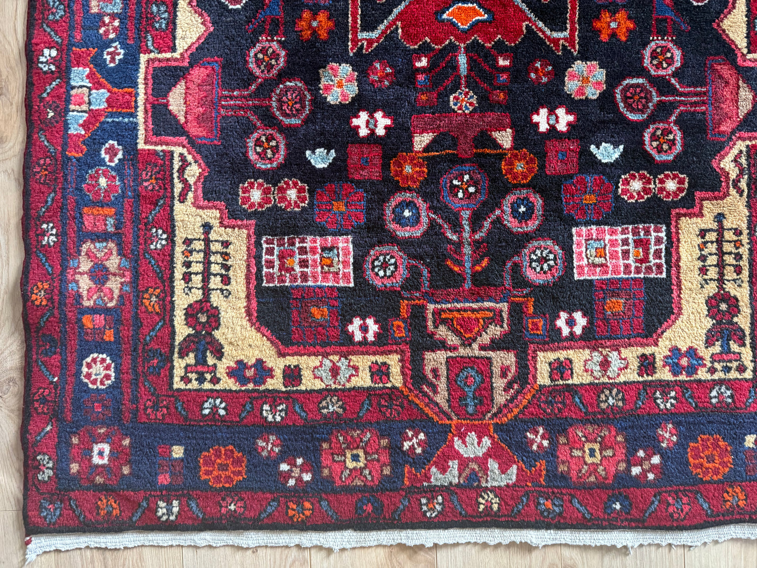 Handgeknoopt vintage tapijt – ca. 209 × 133 cm