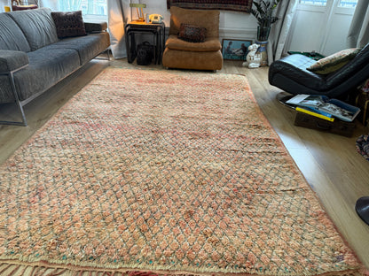 Zacht vintage Berber tapijt in perziktinten – 320 × 195 cm