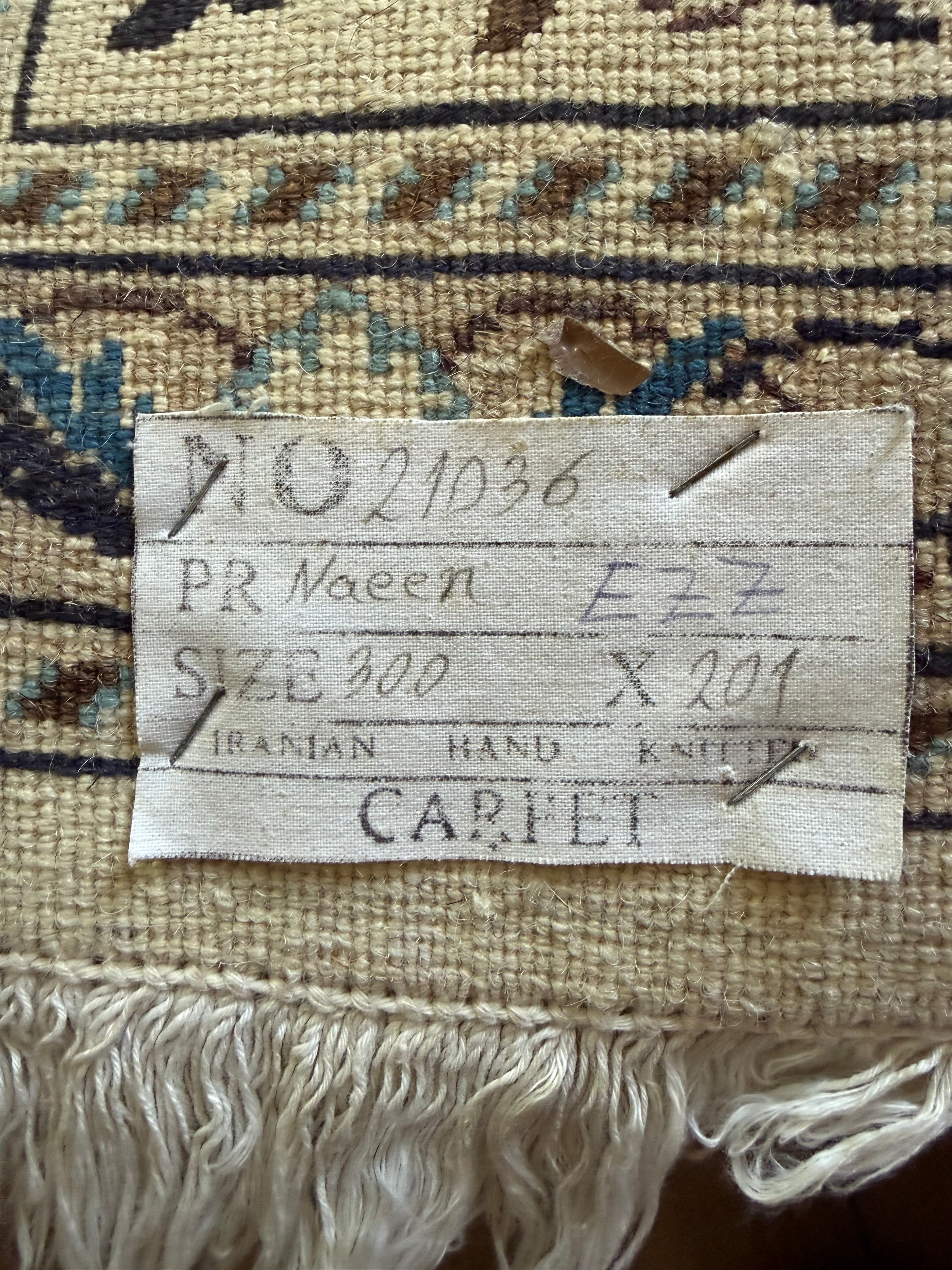 Hand-knotted vintage Nain rug – 300 × 201 cm