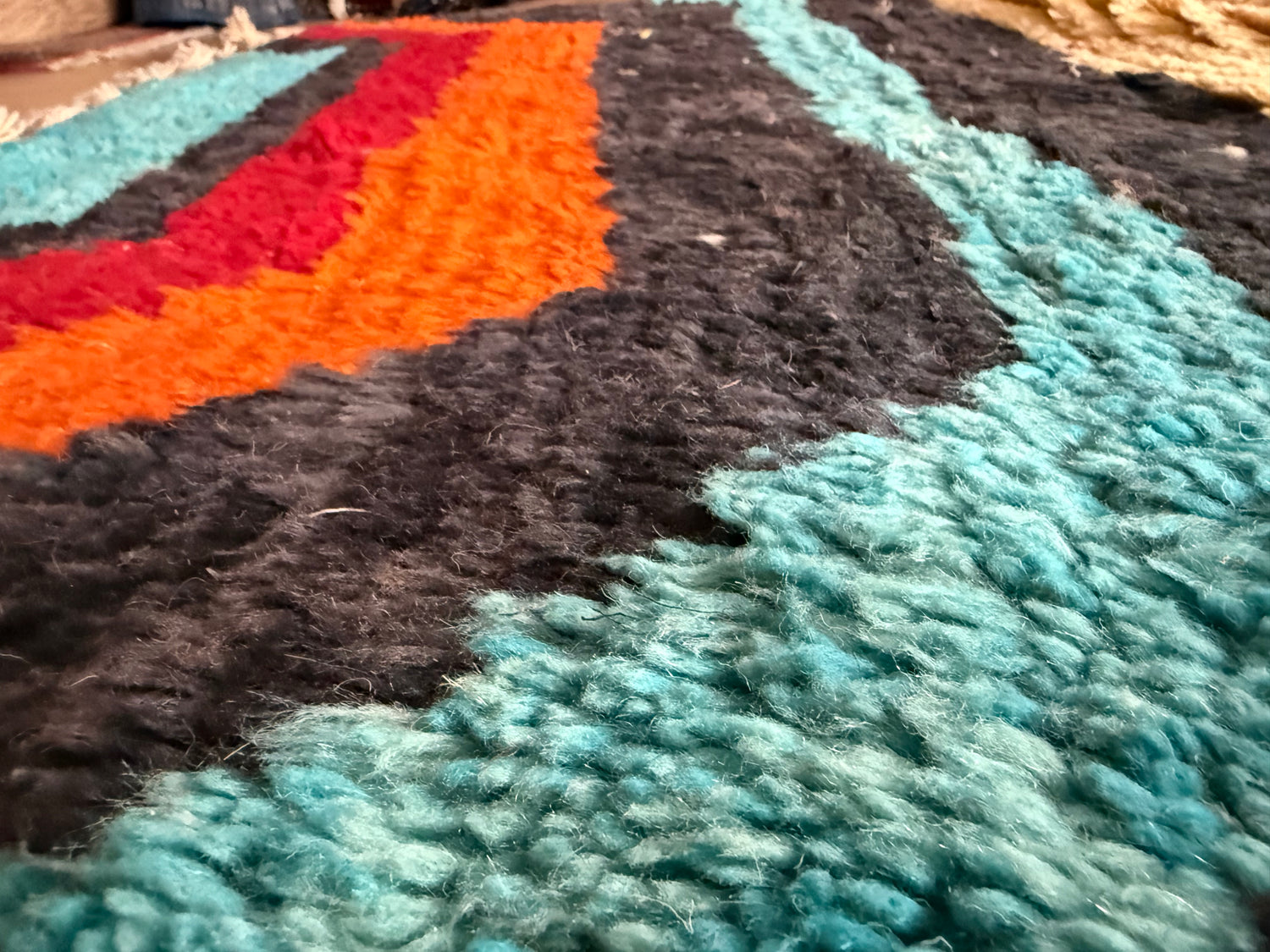 Vintage Moroccan Postmodern Rug 1980s Abstract Design – 332 × 205 cm