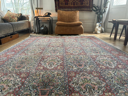 Hand-knotted Kashmir carpet – Garden design – 283 × 185 cm