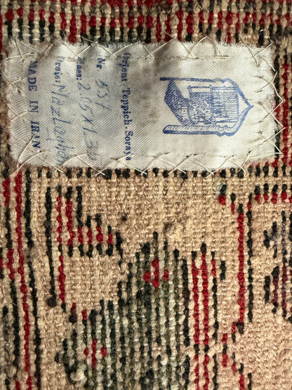 Vintage handgeknoopt tapijt met grafisch medaillon – 209 × 134 cm