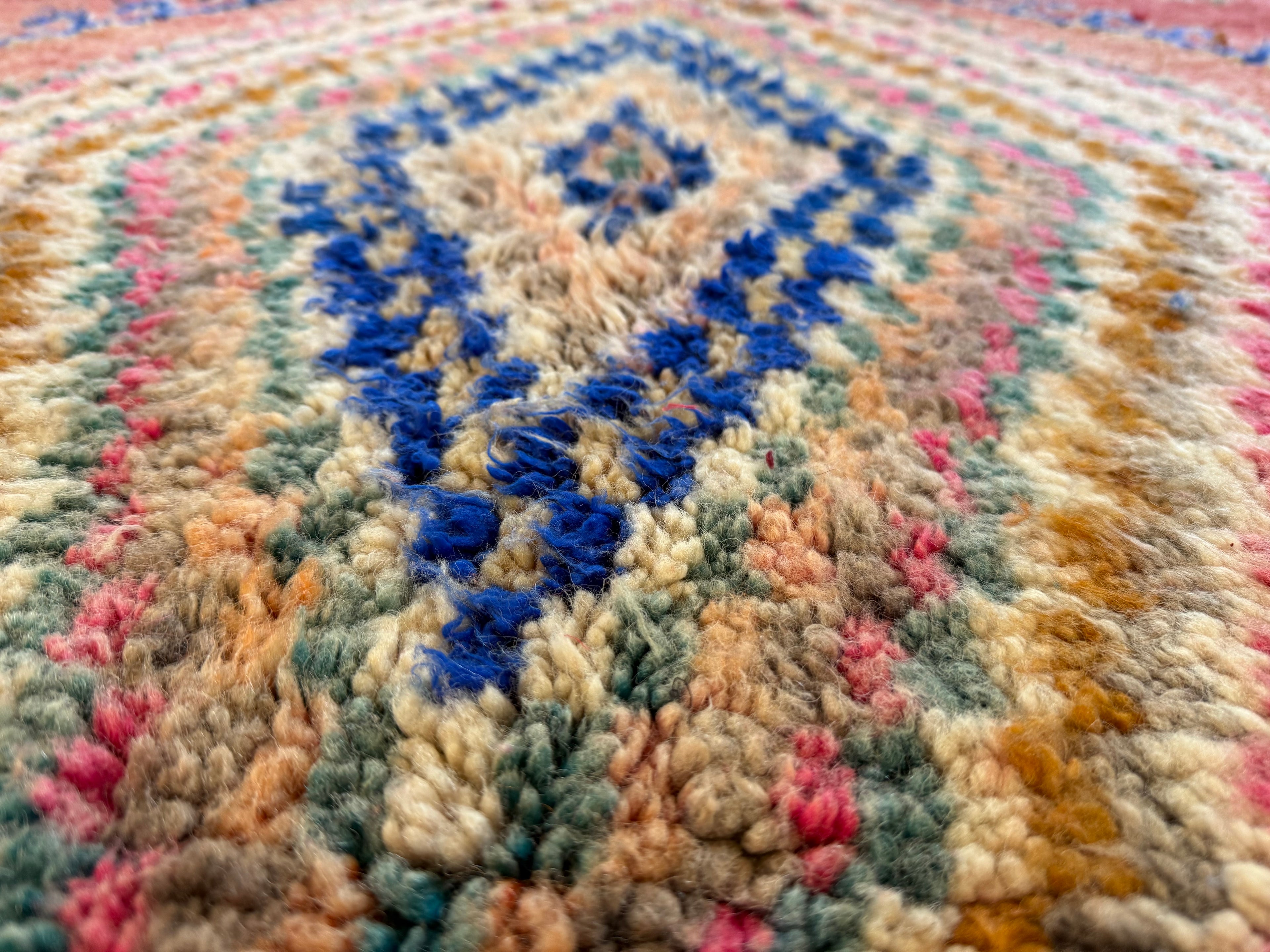 Handgeknoopt vintage Marokkaans tapijt – ca. 370 × 204 cm