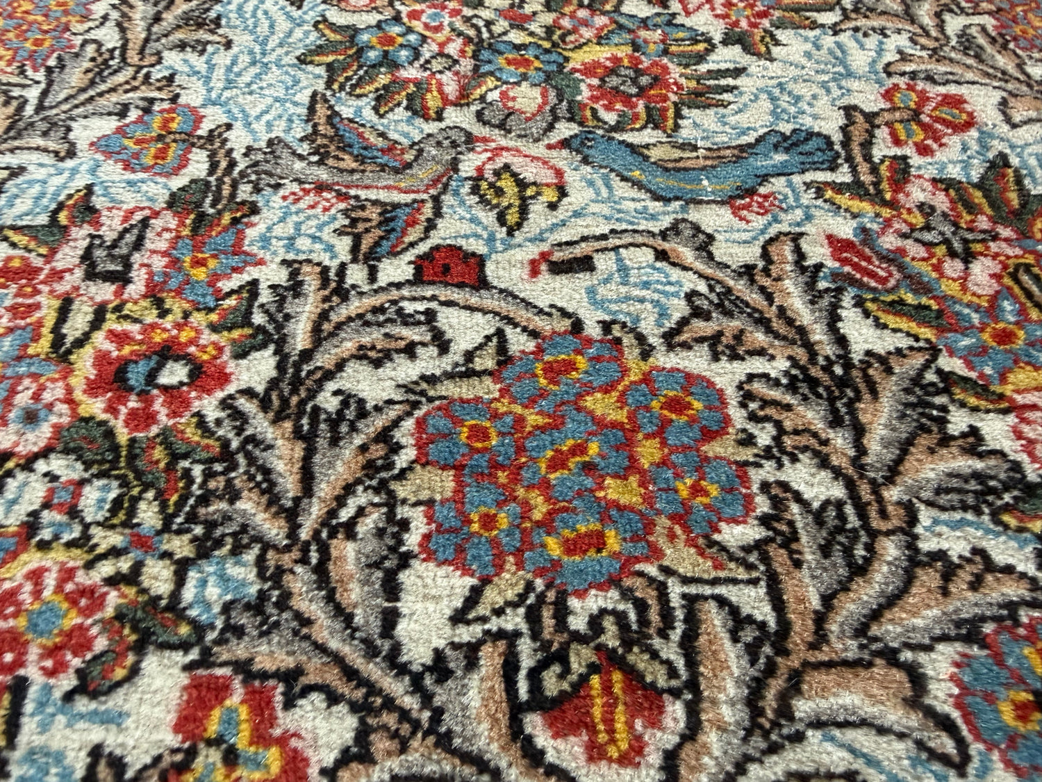 Hand-knotted vintage carpet in Ghom style – 212 × 138 cm