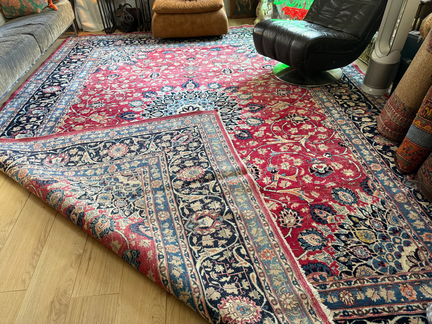 Groot handgeknoopt vintage vloerkleed met medaillon – 400×302 cm