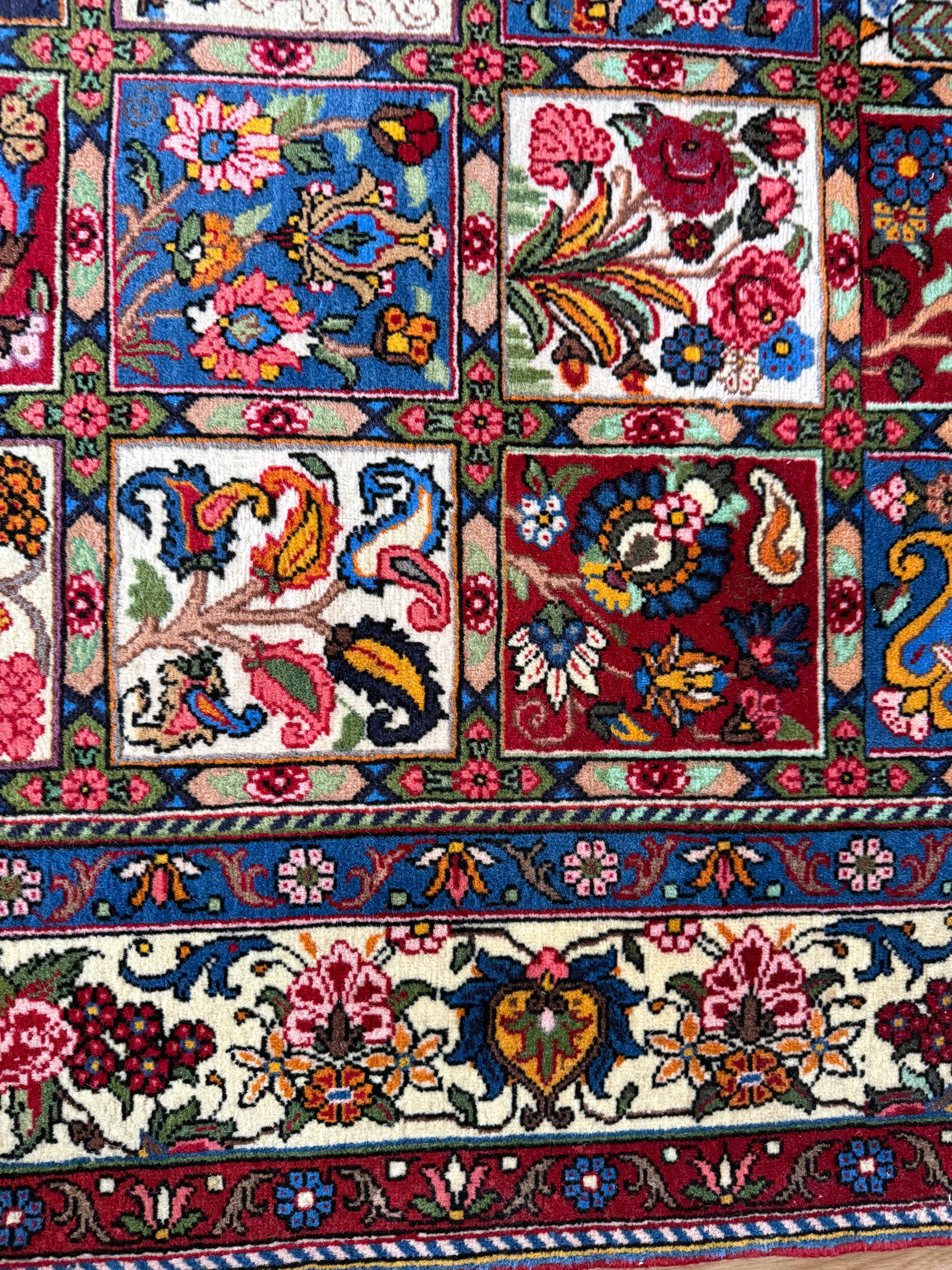 Hand-knotted Garden Design Rug – 258 × 157 cm