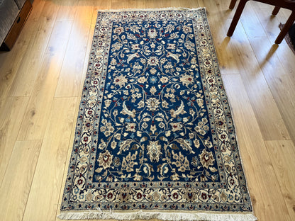 Tapete vintage feito à mão em estilo Nain – 208 × 117 cm