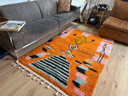 Modern Moroccan rug – abstract orange – 184 × 128 cm
